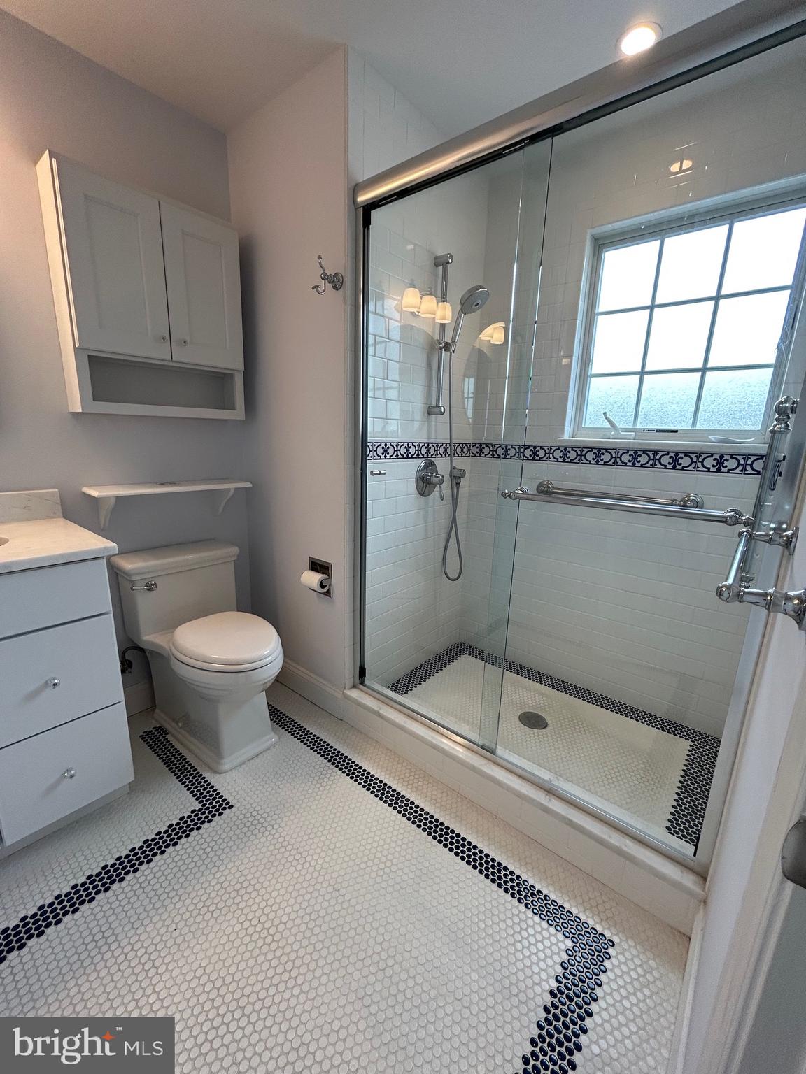 CRESTVIEW - Residential Lease