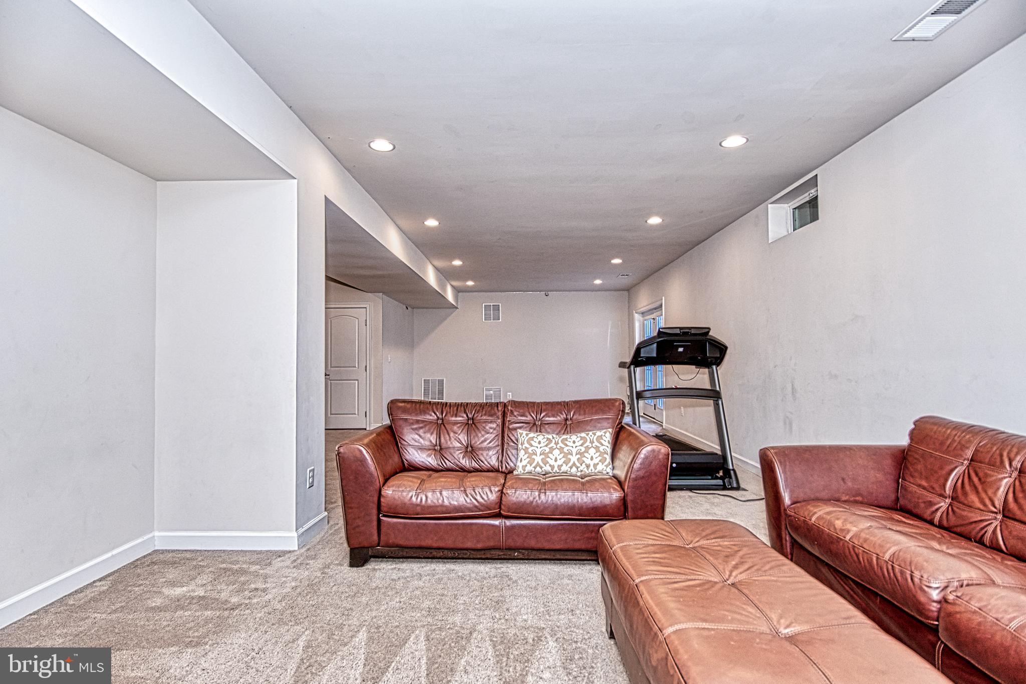 KIRKPATRICK WEST - Residential