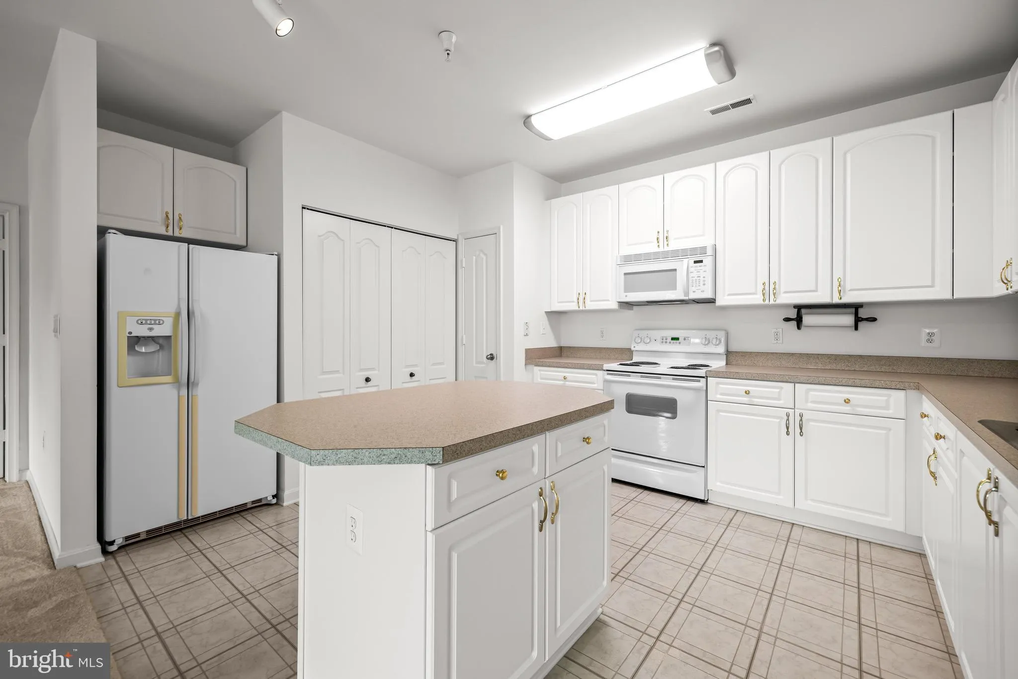 Hunt Valley, Maryland 21030, United States, 2 Bedrooms Bedrooms, ,2 BathroomsBathrooms,Residential,Active,146432