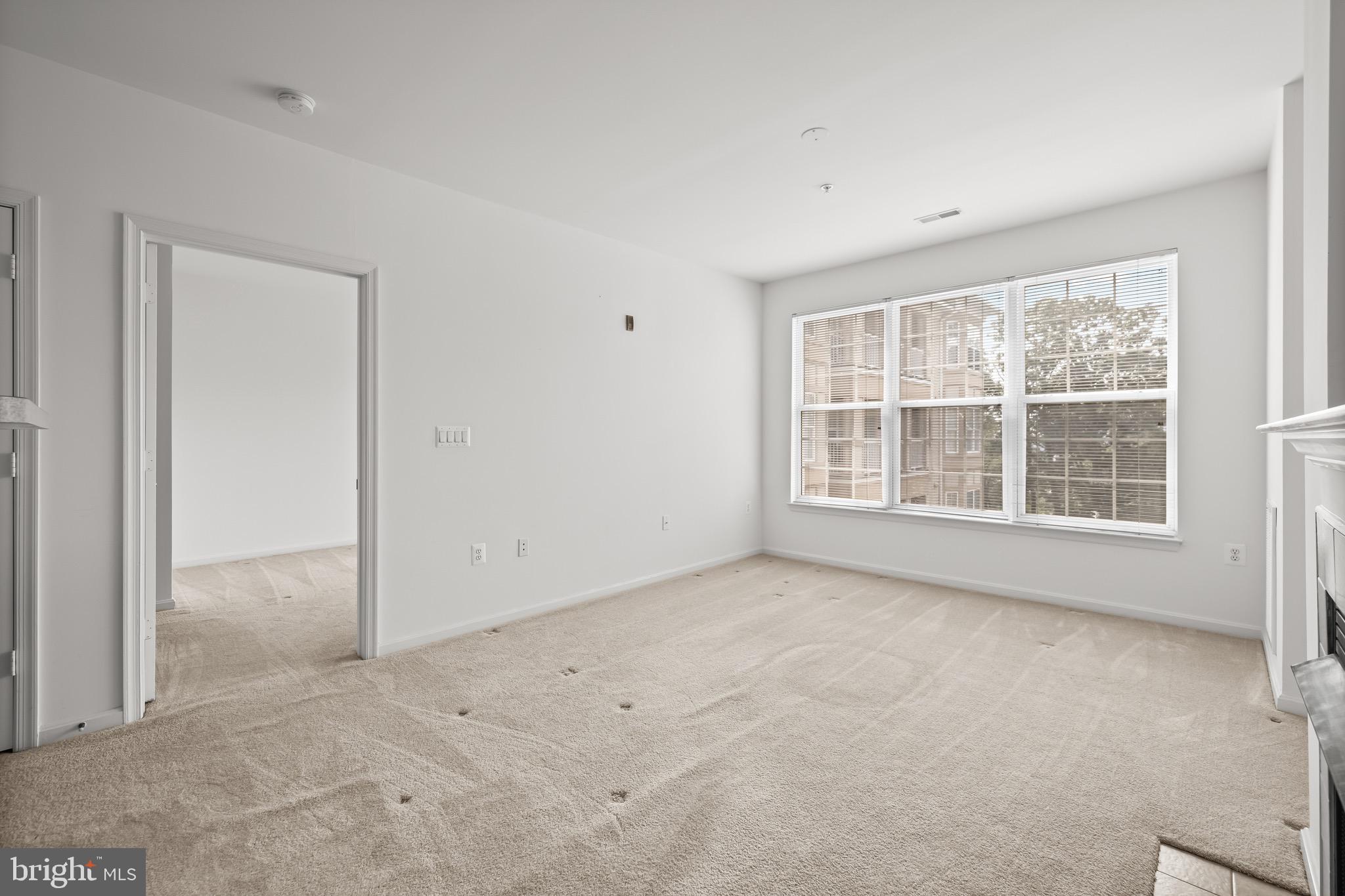 400 SYMPHONY CIRCLE 342E