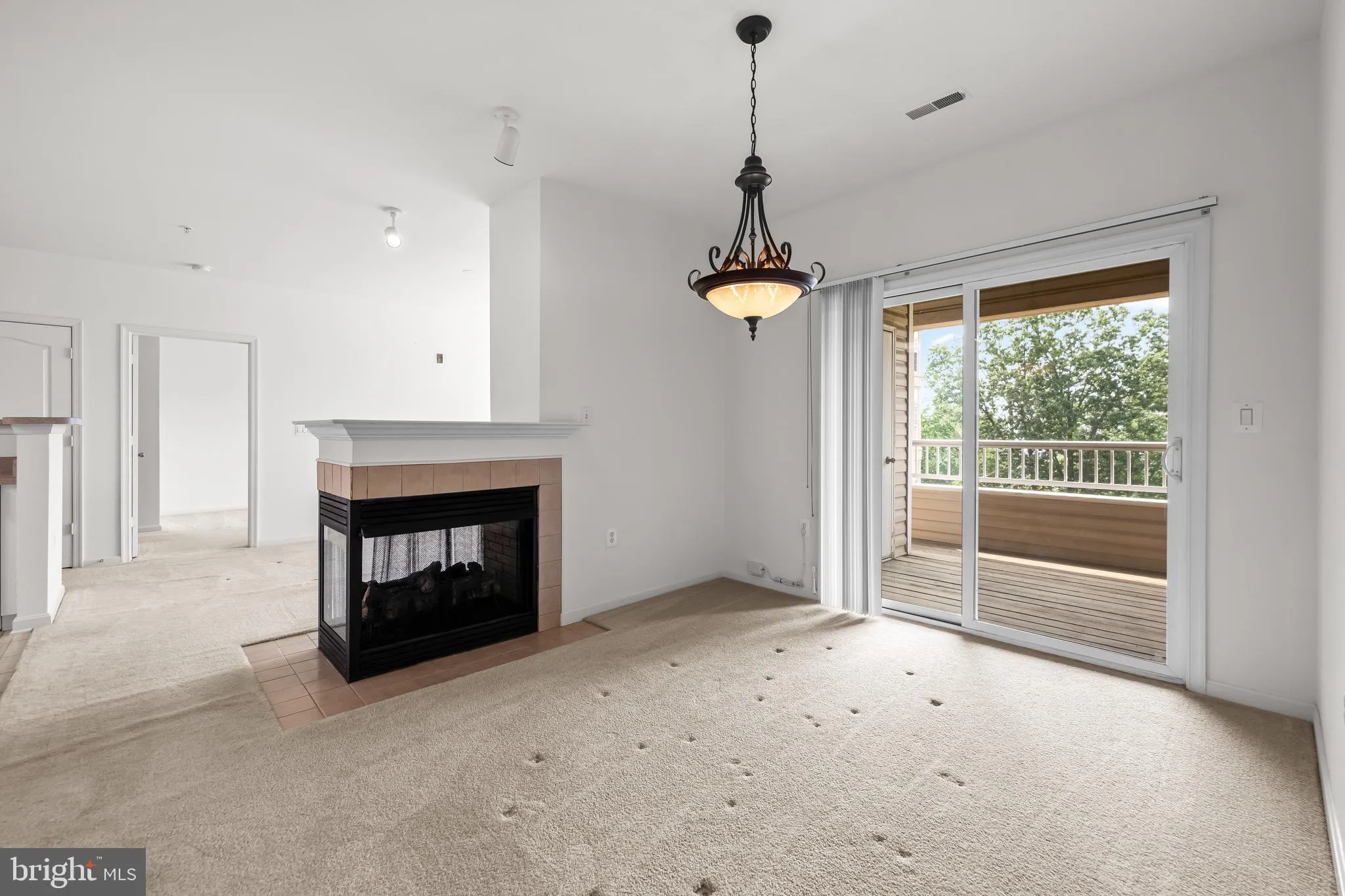 Hunt Valley, Maryland 21030, United States, 2 Bedrooms Bedrooms, ,2 BathroomsBathrooms,Residential,Active,146432