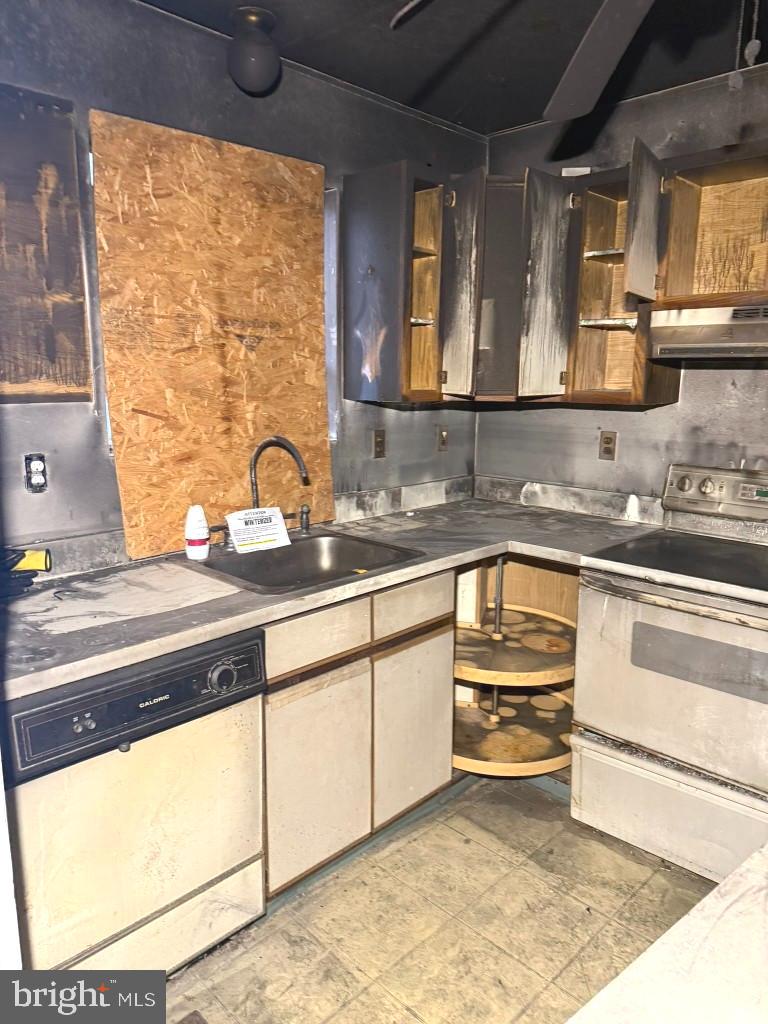 ASSATEAGUE CHANNEL TOWNHOMES - Residential