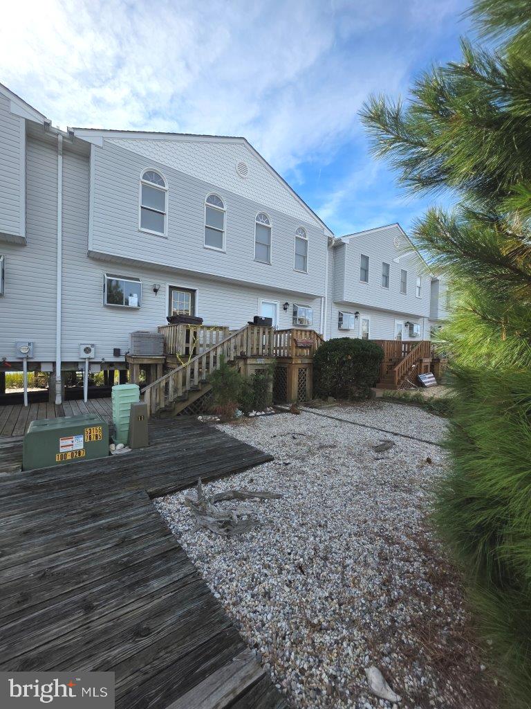 ASSATEAGUE CHANNEL TOWNHOMES - Residential