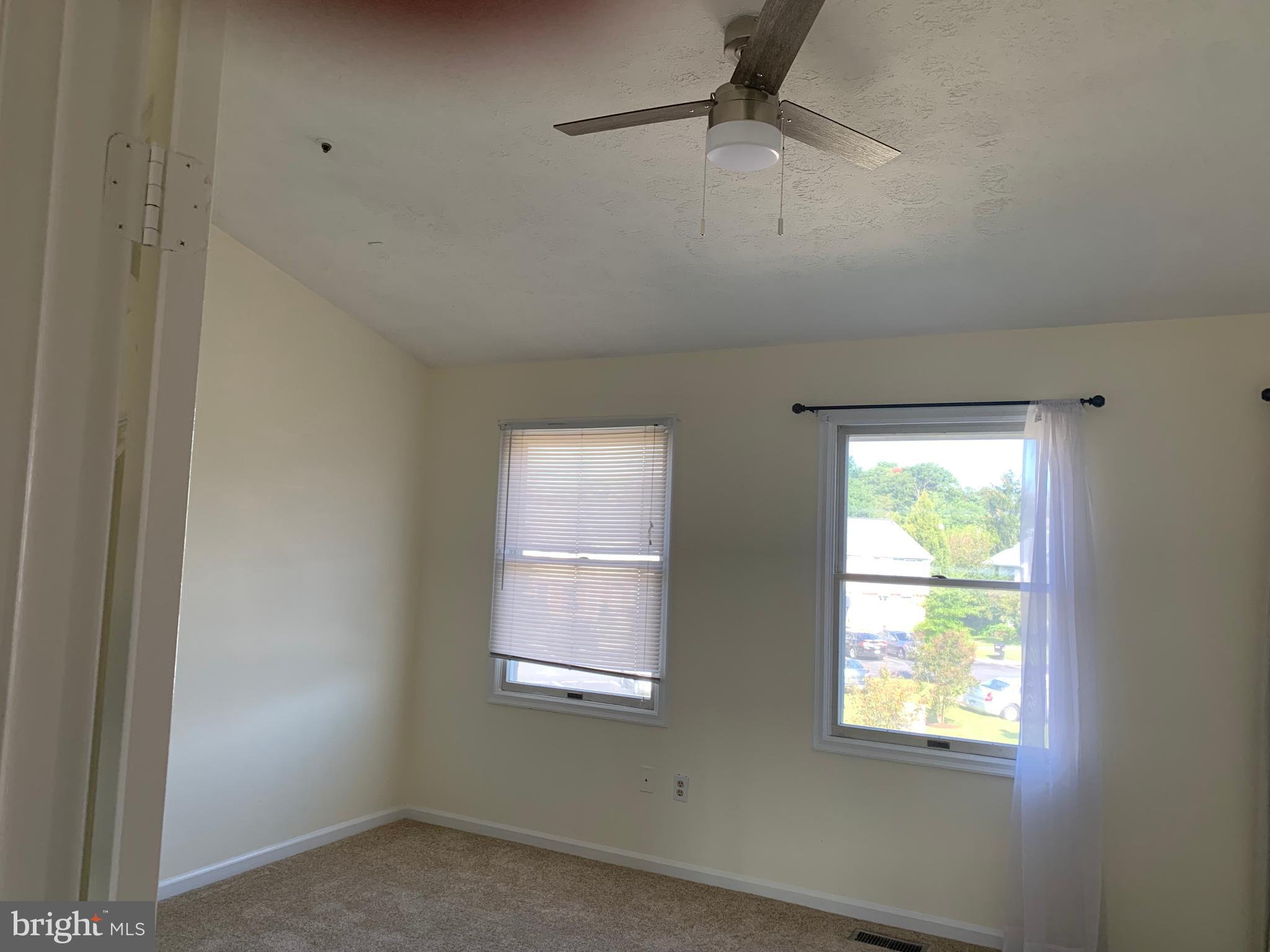 SADDLE CREEK - Residential Lease