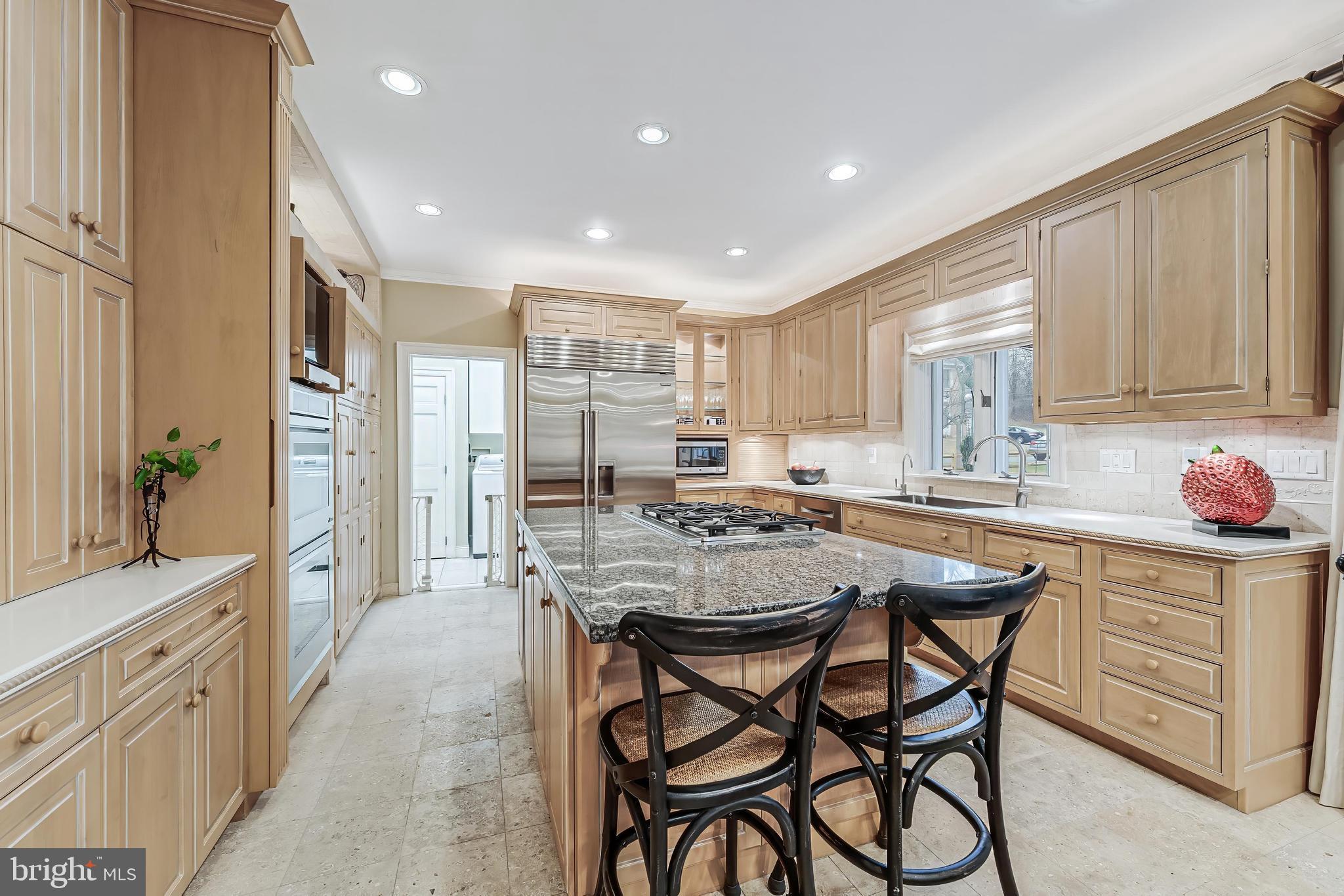 PINE KNOLLS - Residential