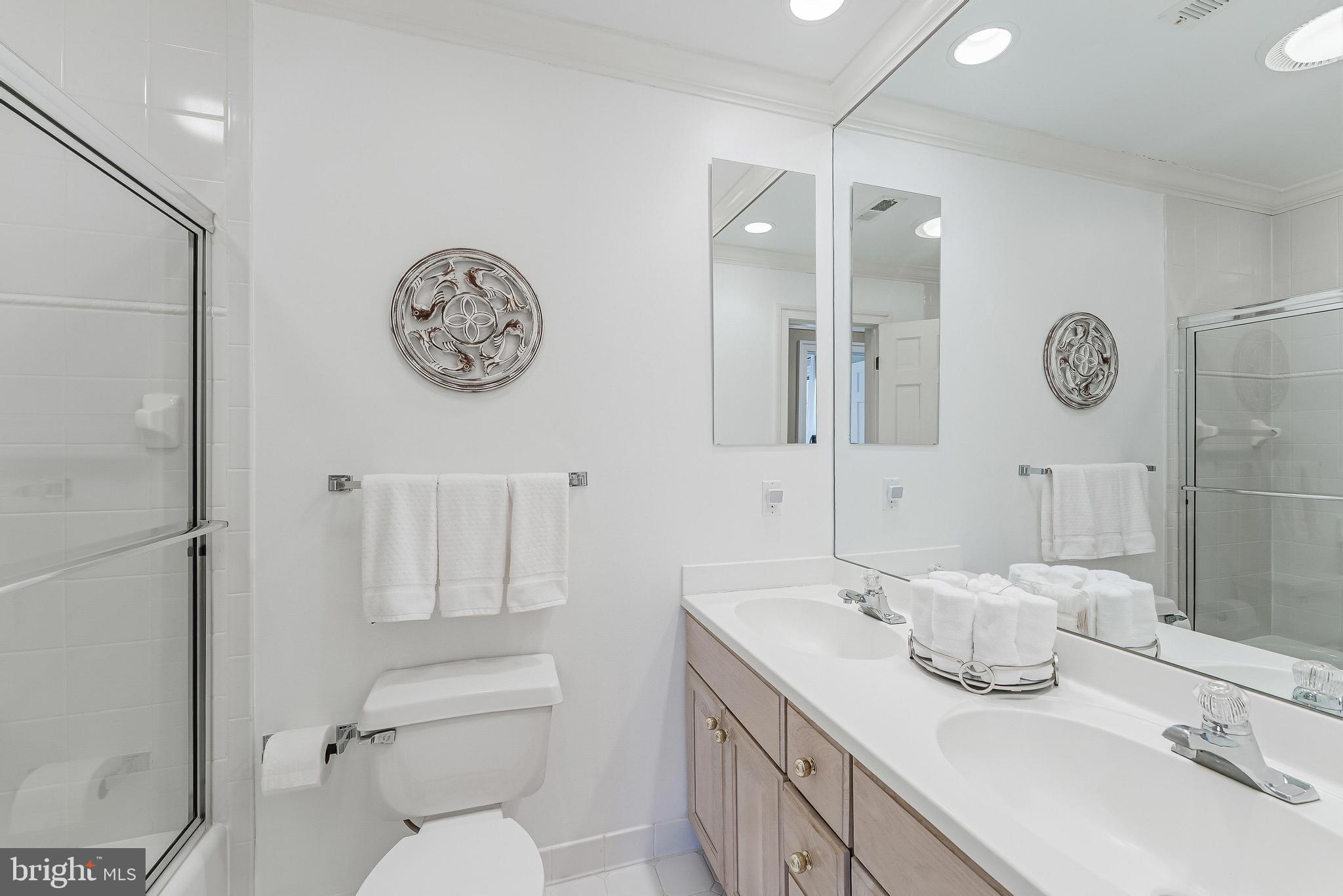 PINE KNOLLS - Residential