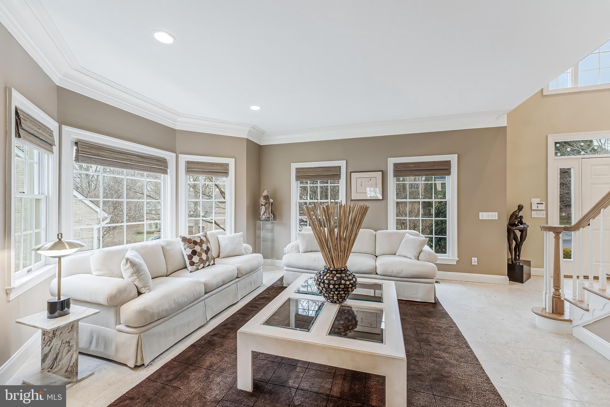 PINE KNOLLS - Residential