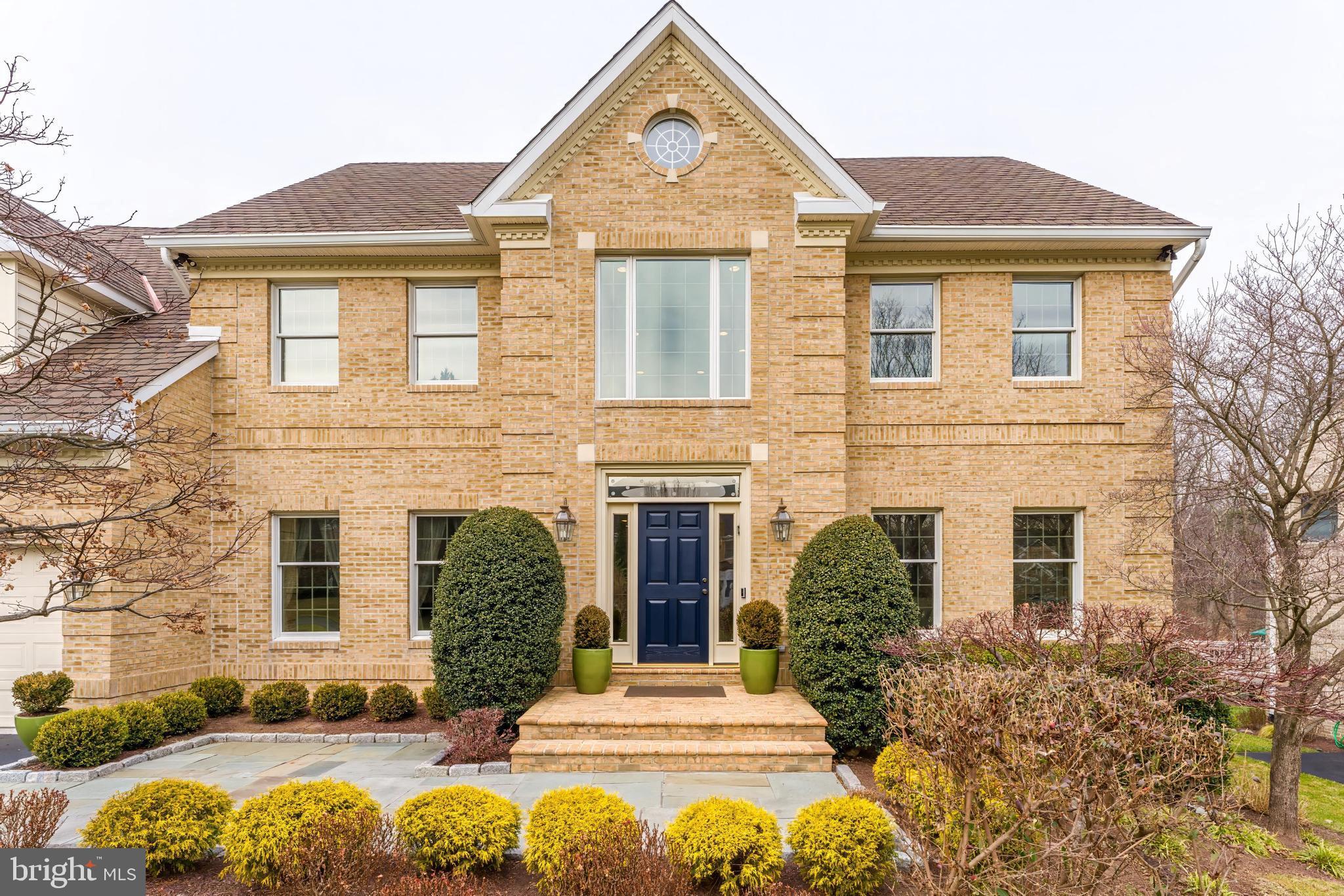 9327 SPRINKLEWOOD LANE