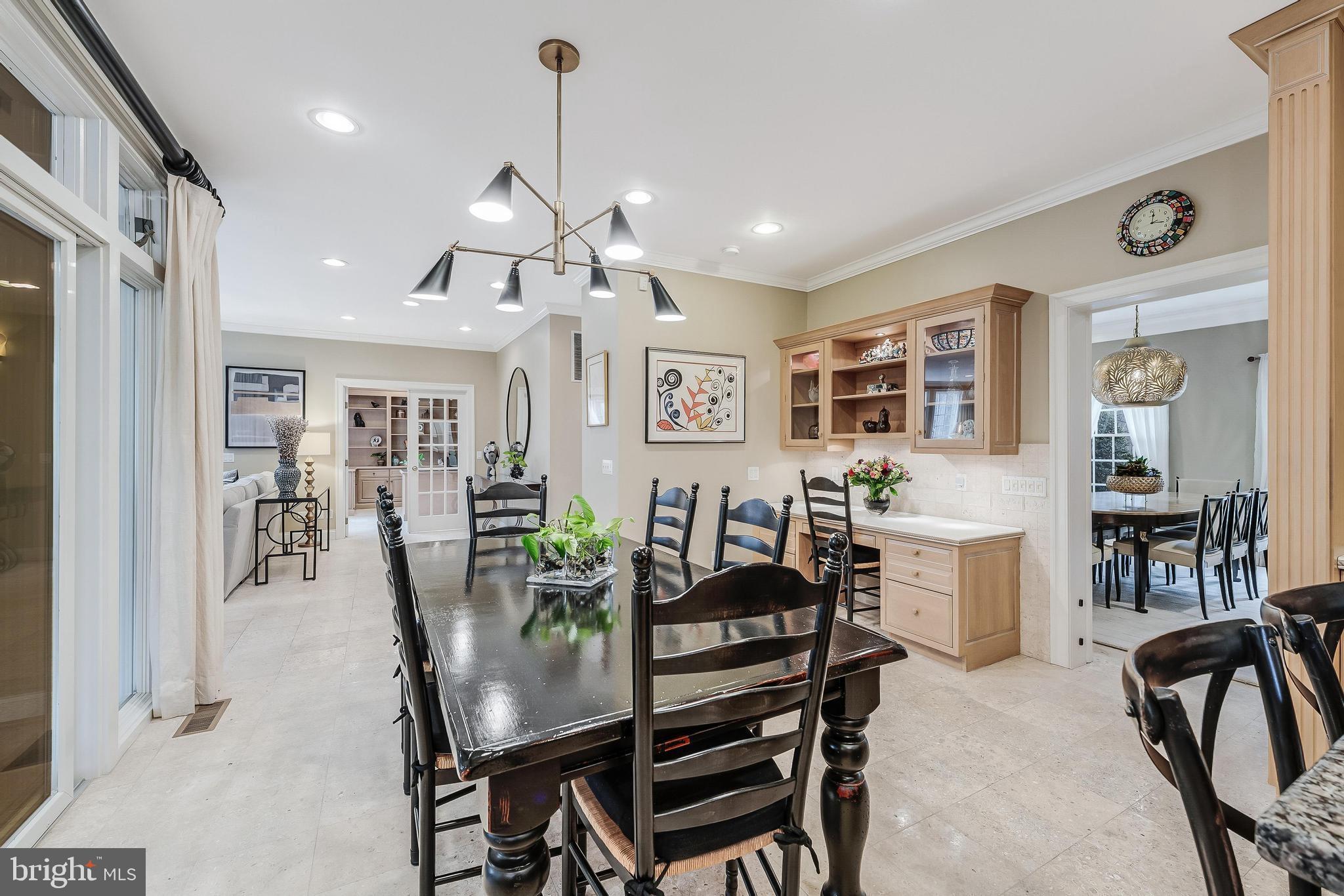 PINE KNOLLS - Residential