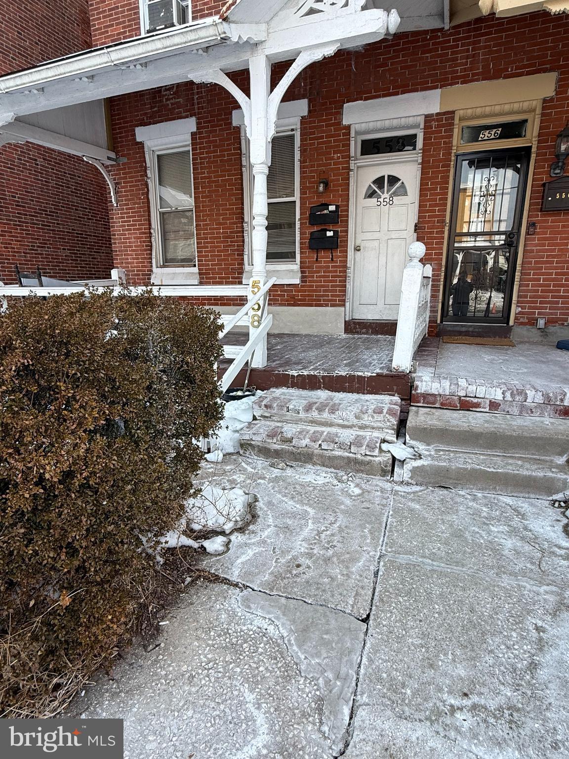 558 STANBRIDGE STREET