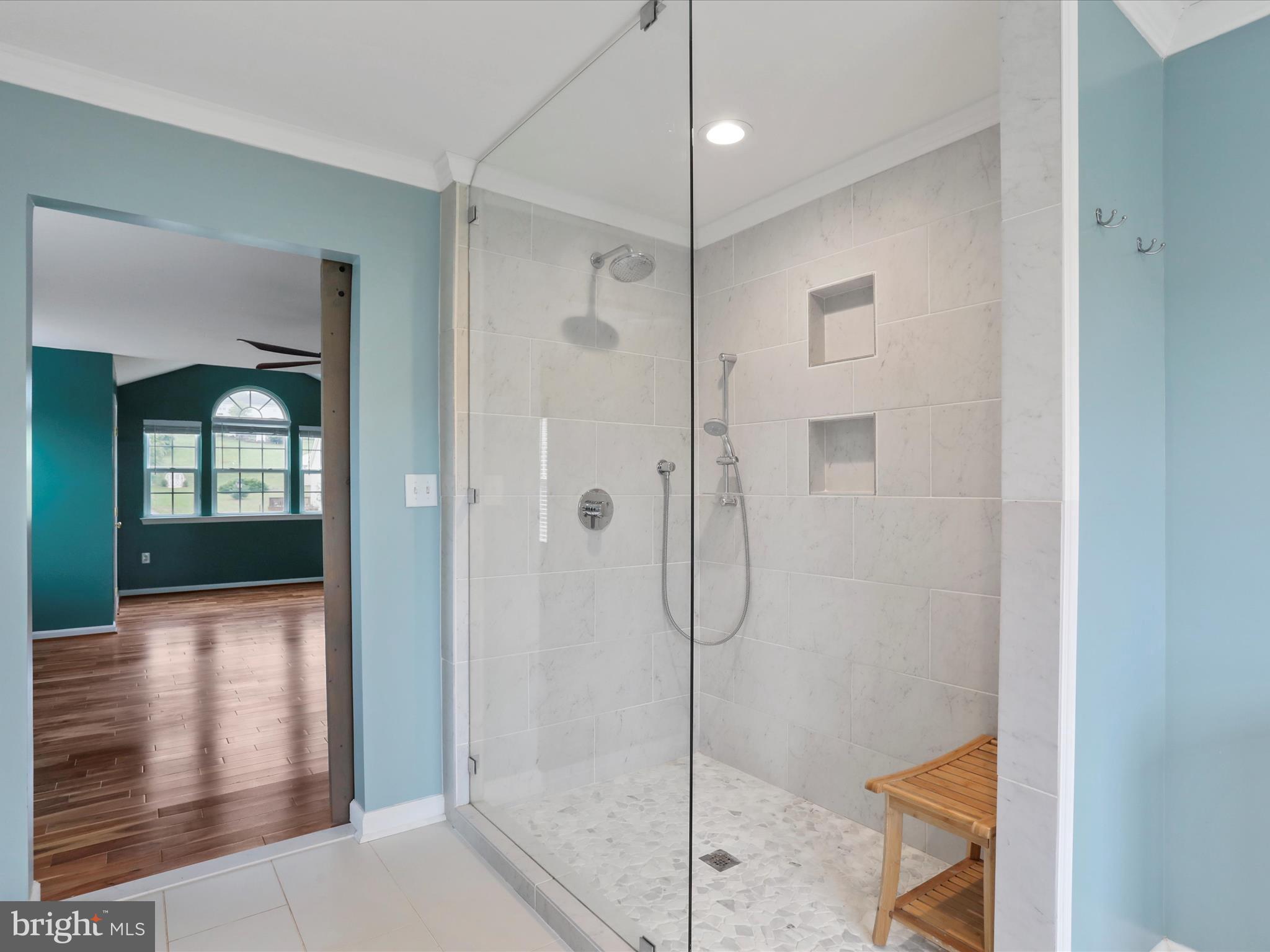 APPLE KNOLLS ESTATES - Residential