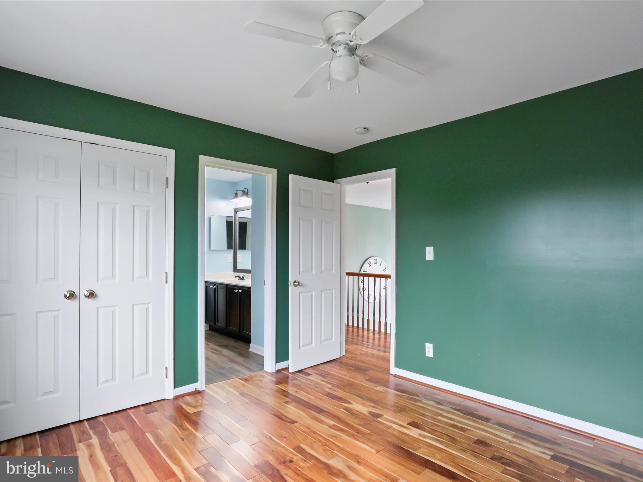 APPLE KNOLLS ESTATES - Residential