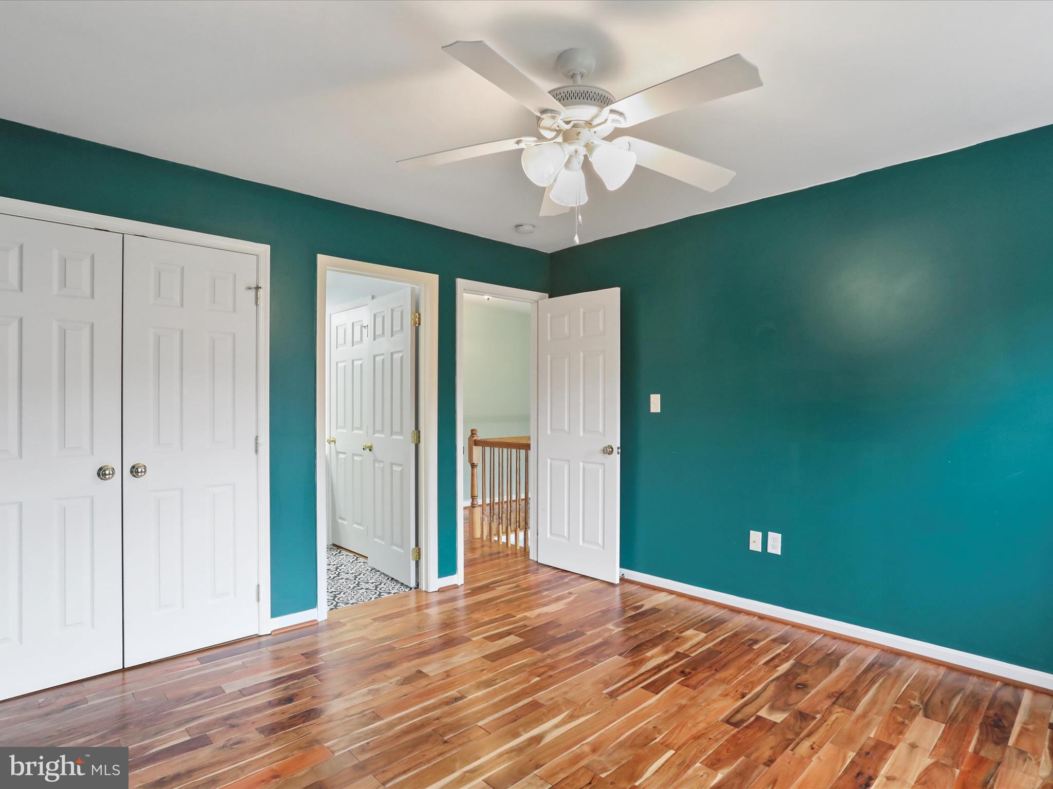 APPLE KNOLLS ESTATES - Residential