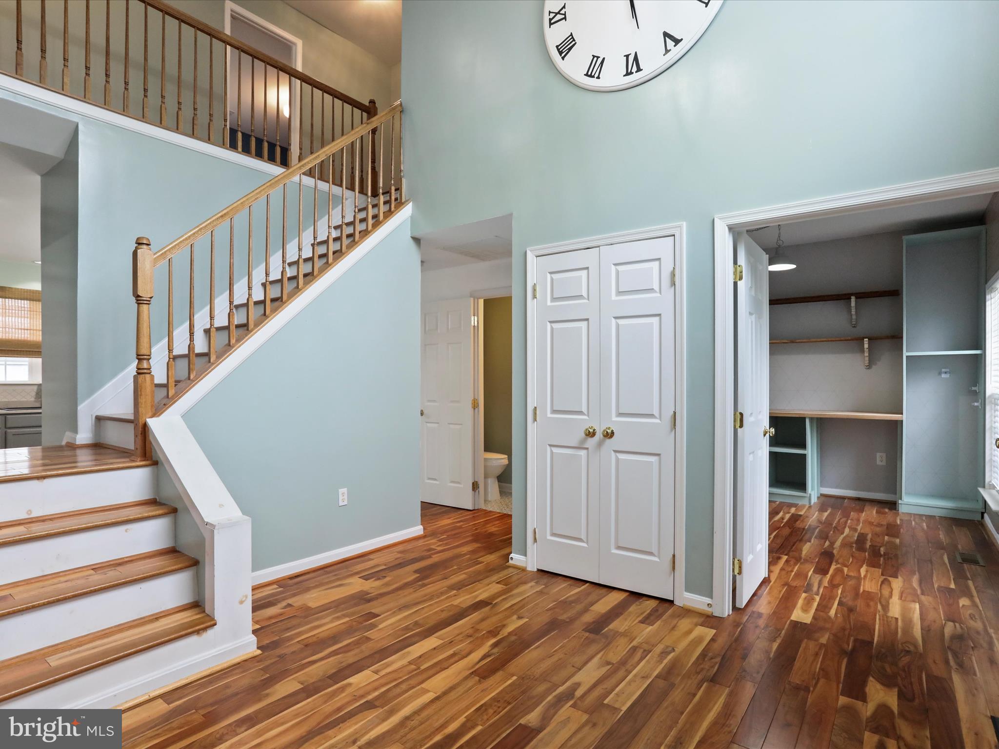 APPLE KNOLLS ESTATES - Residential