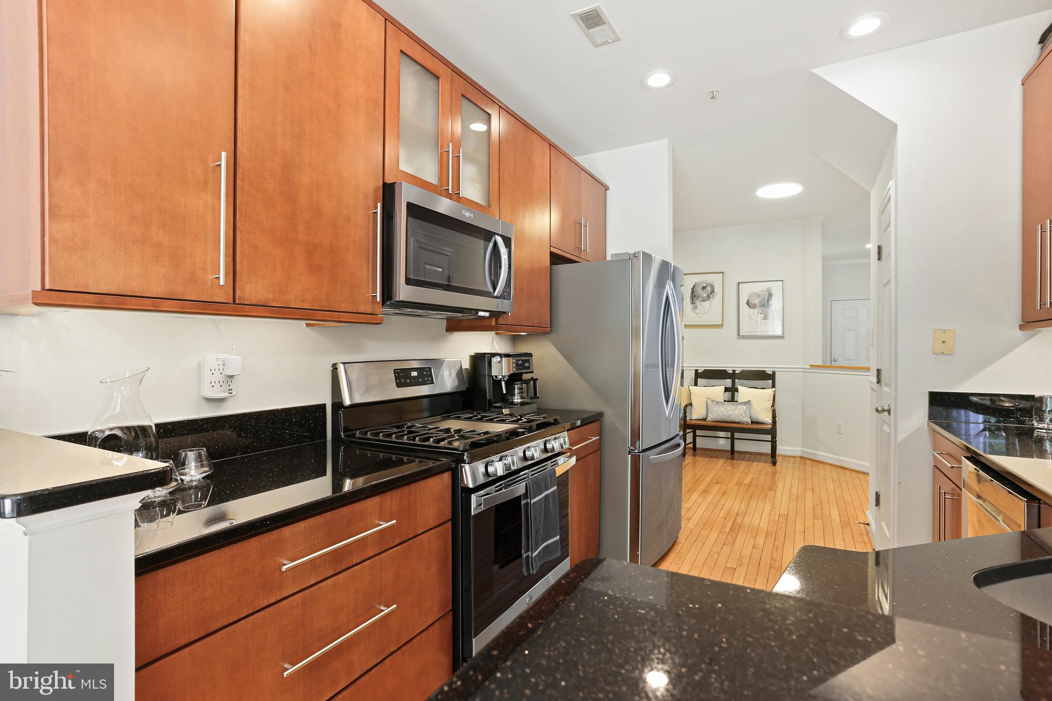 VILLAGE OF RIVER HILL - Residential