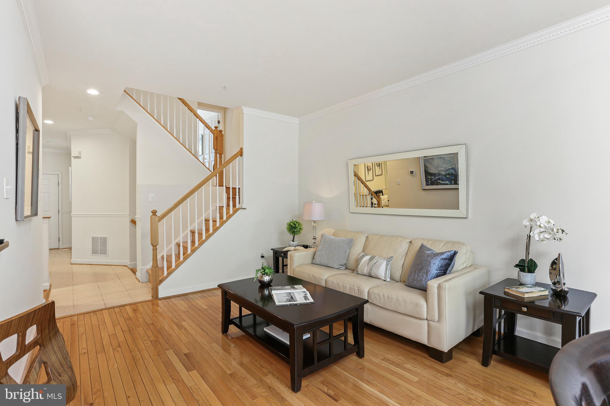 VILLAGE OF RIVER HILL - Residential