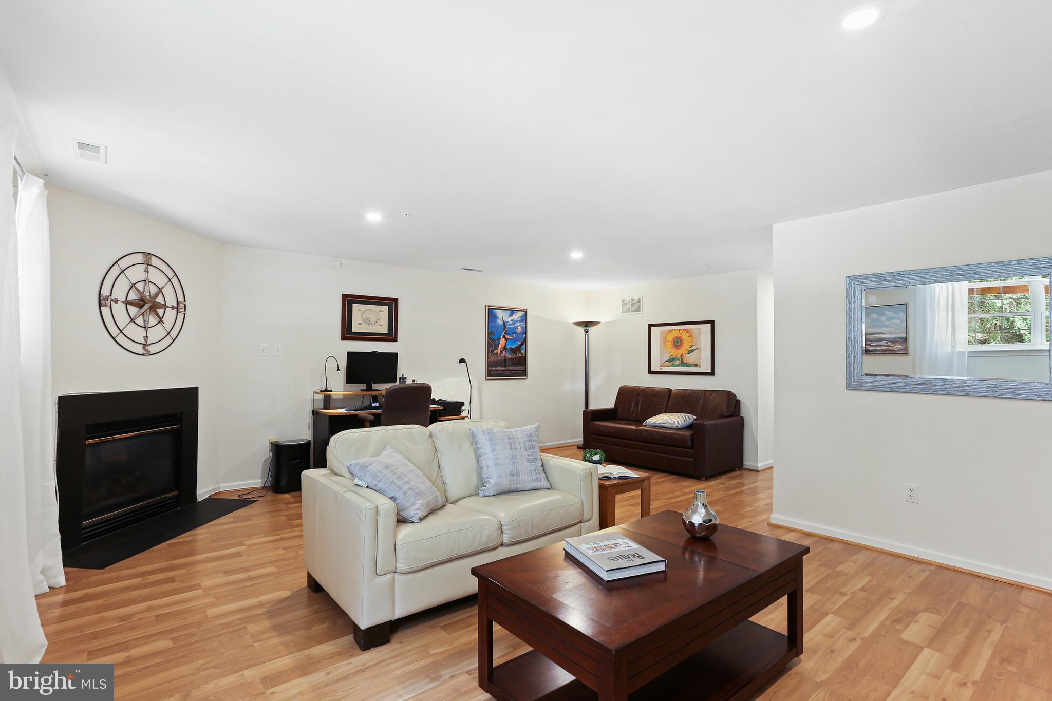 VILLAGE OF RIVER HILL - Residential