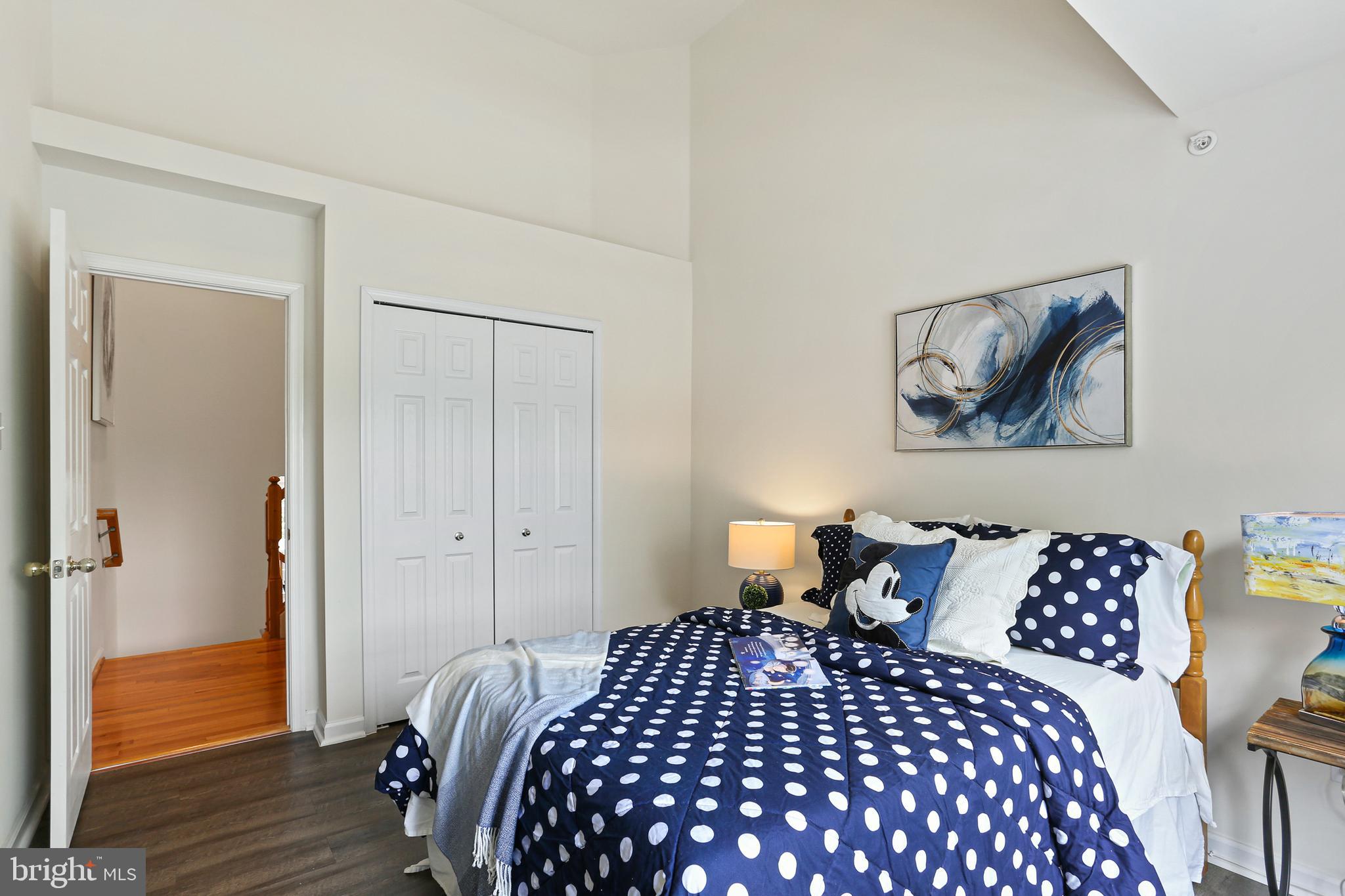 VILLAGE OF RIVER HILL - Residential