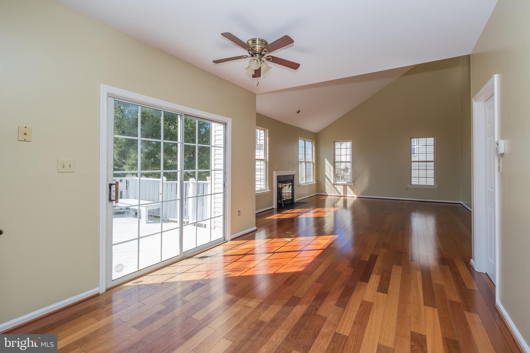 GREAT FALLS CHASE - Residential