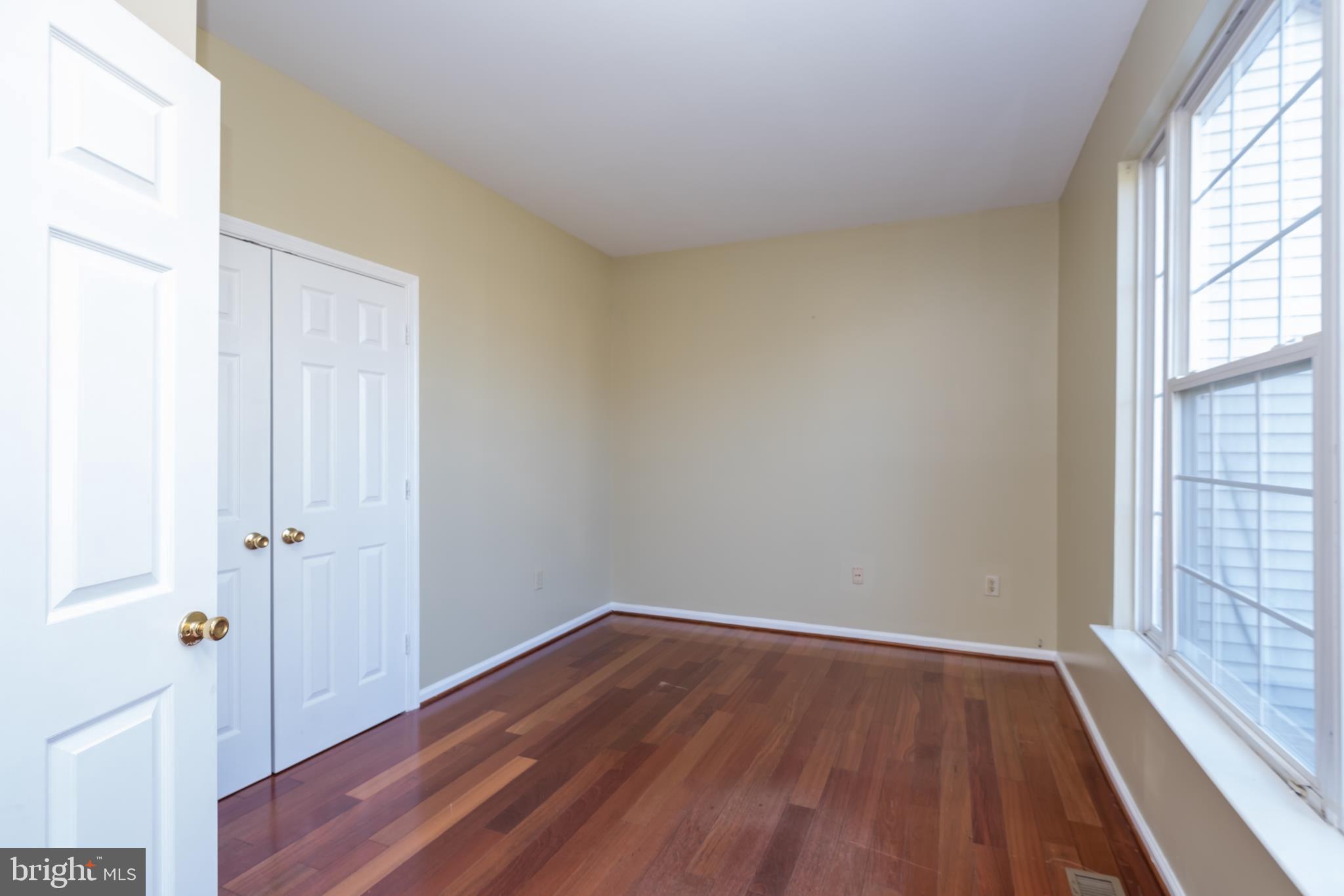 GREAT FALLS CHASE - Residential