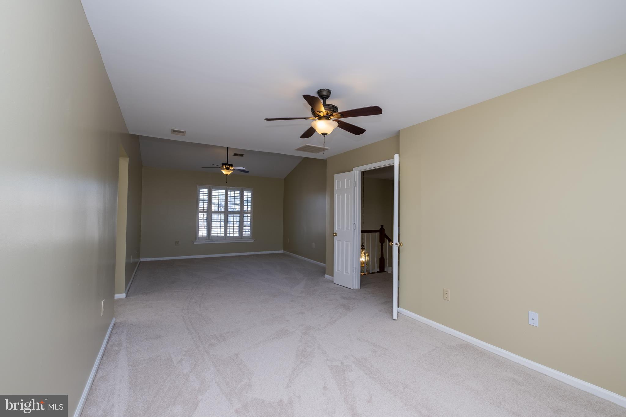 GREAT FALLS CHASE - Residential