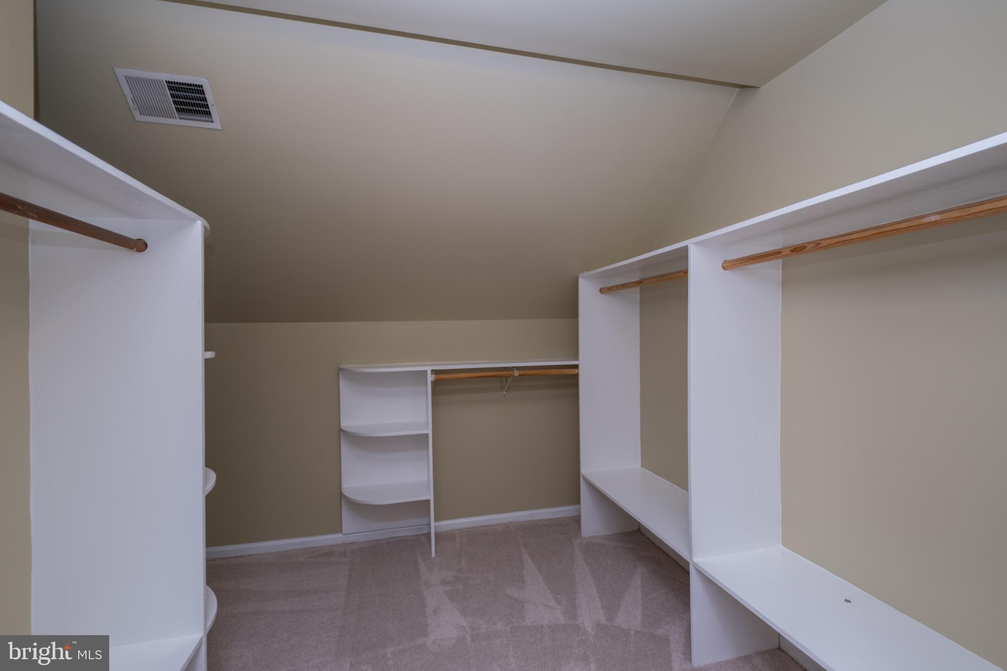 GREAT FALLS CHASE - Residential