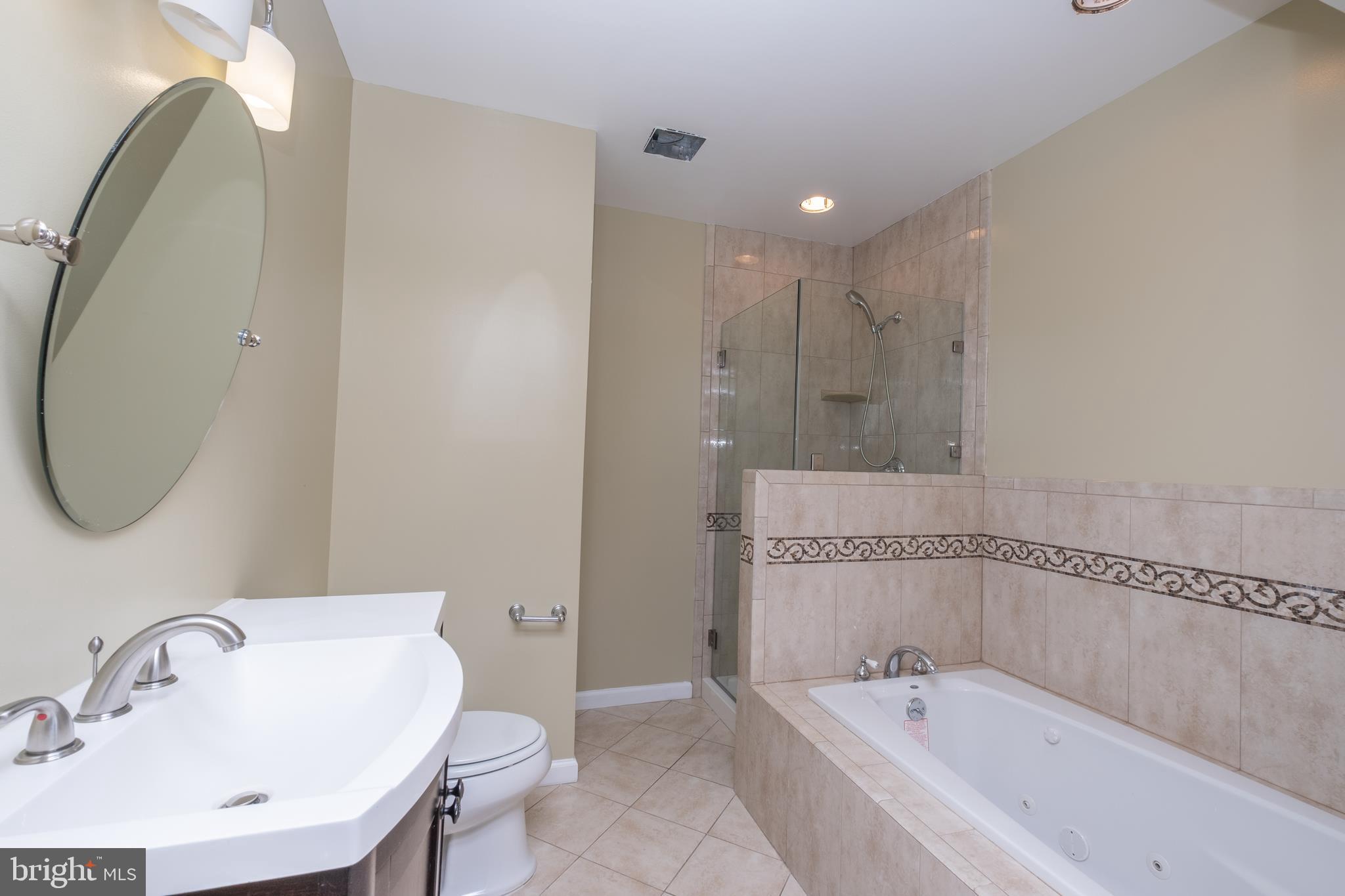 GREAT FALLS CHASE - Residential