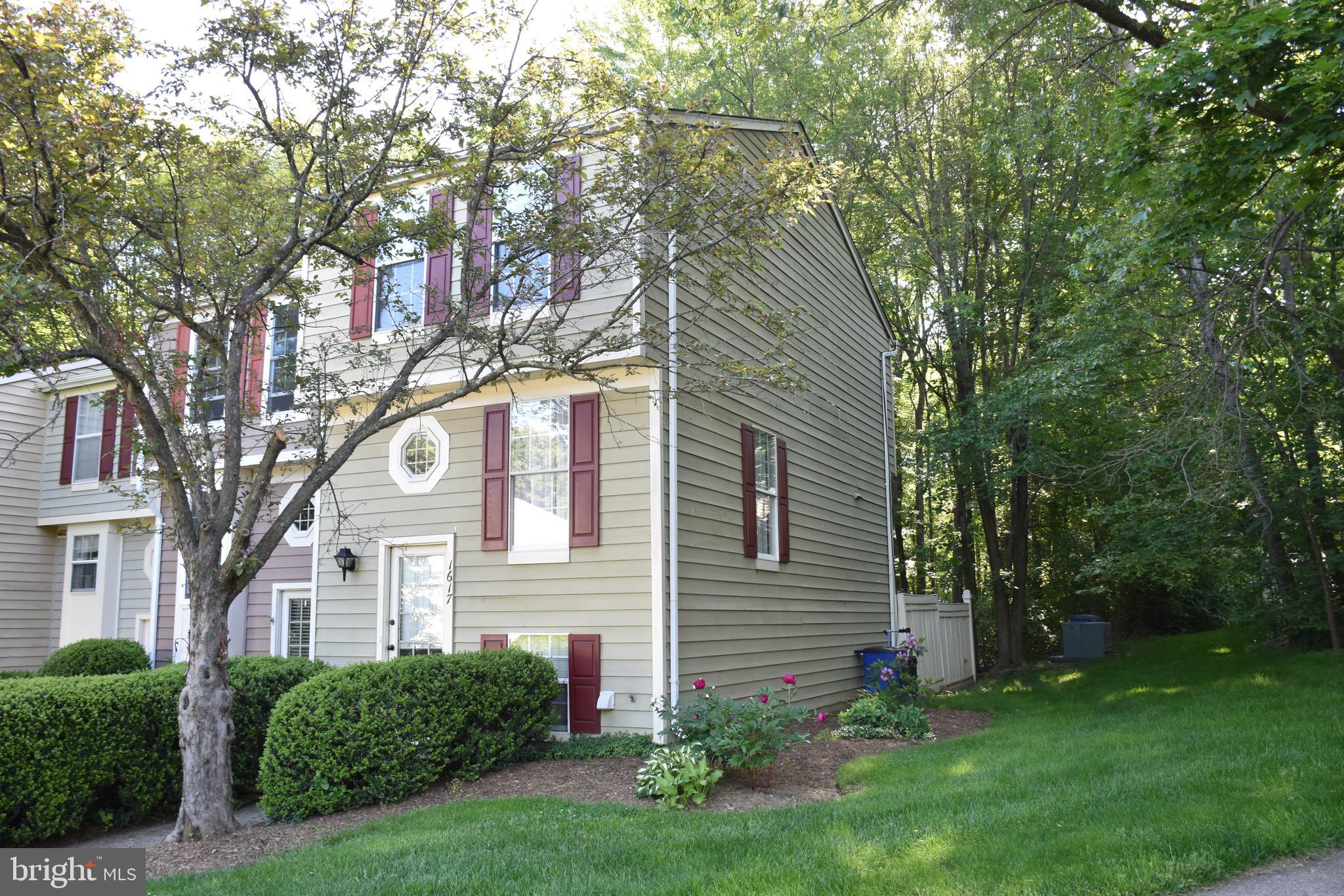 THORNHILL - Residential Lease