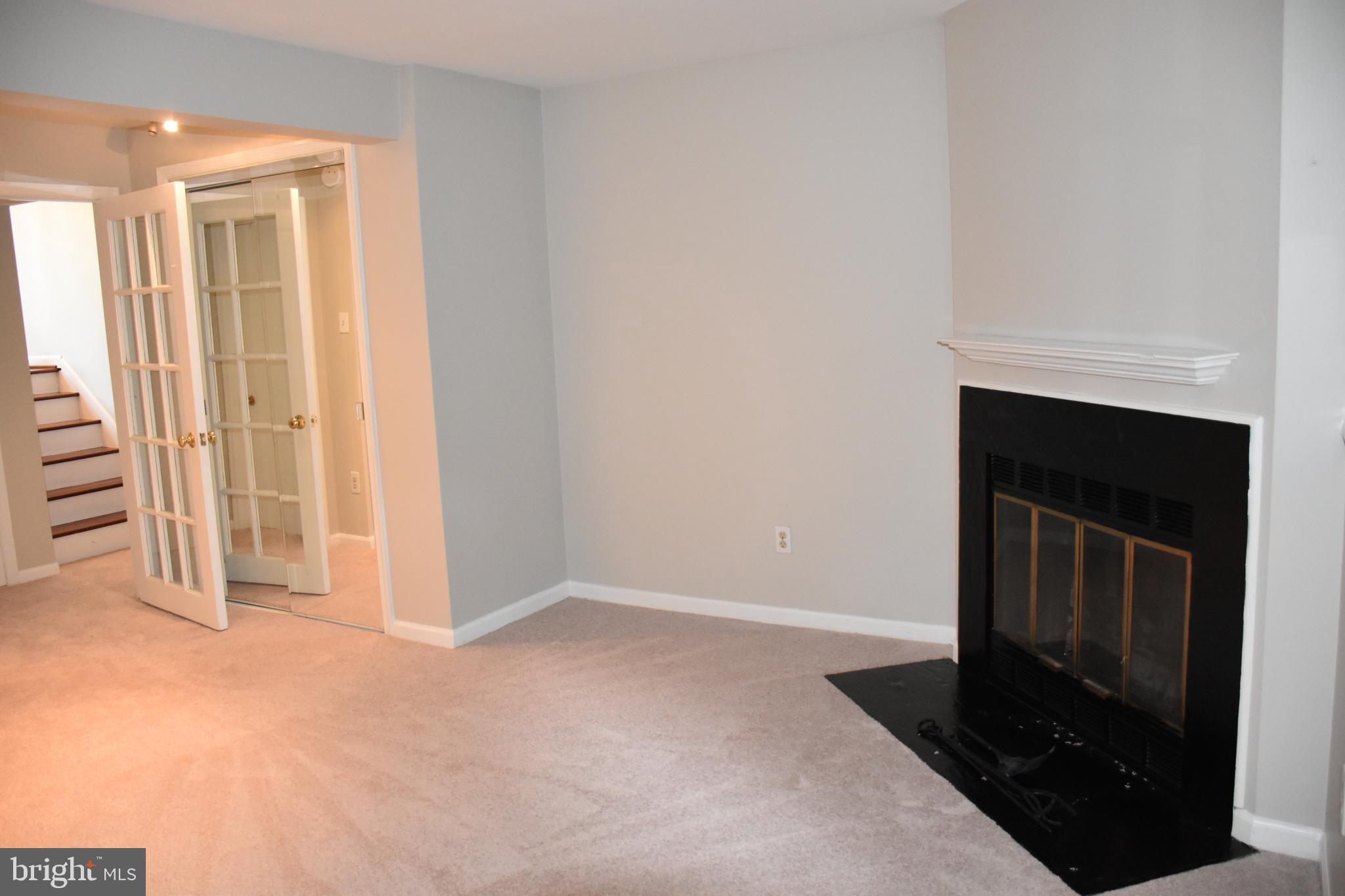 THORNHILL - Residential Lease