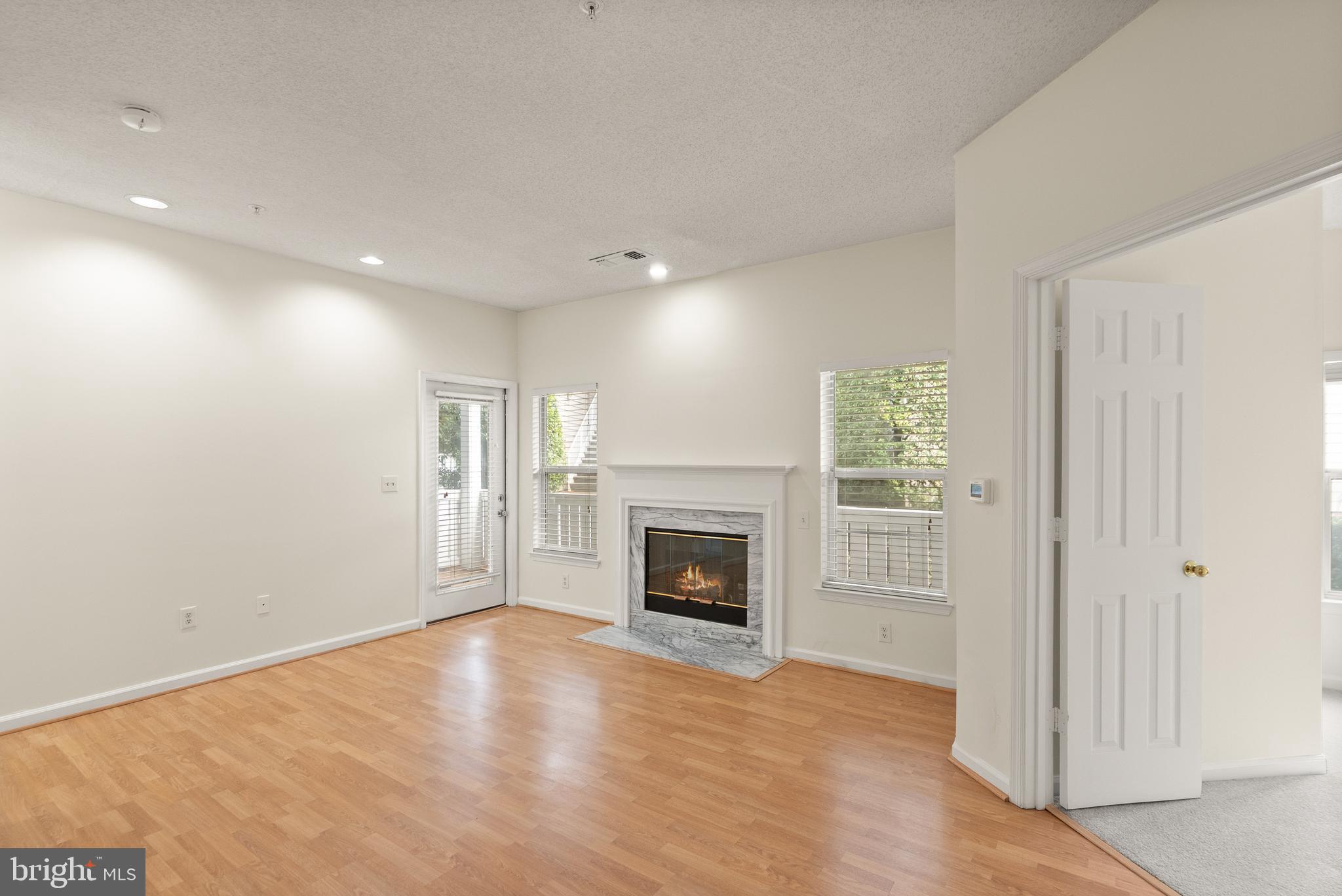 SANDERLING CONDO - Residential