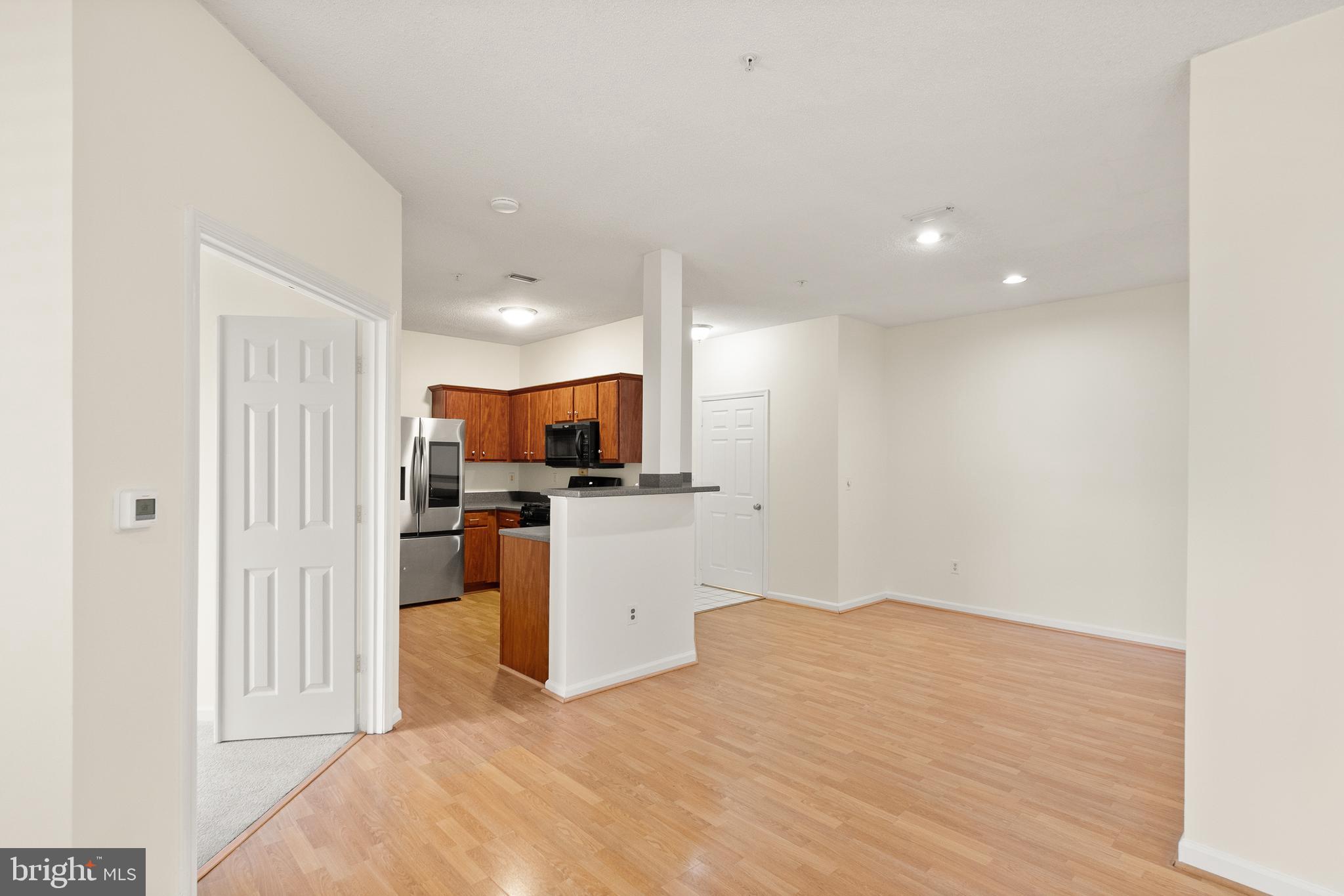 SANDERLING CONDO - Residential