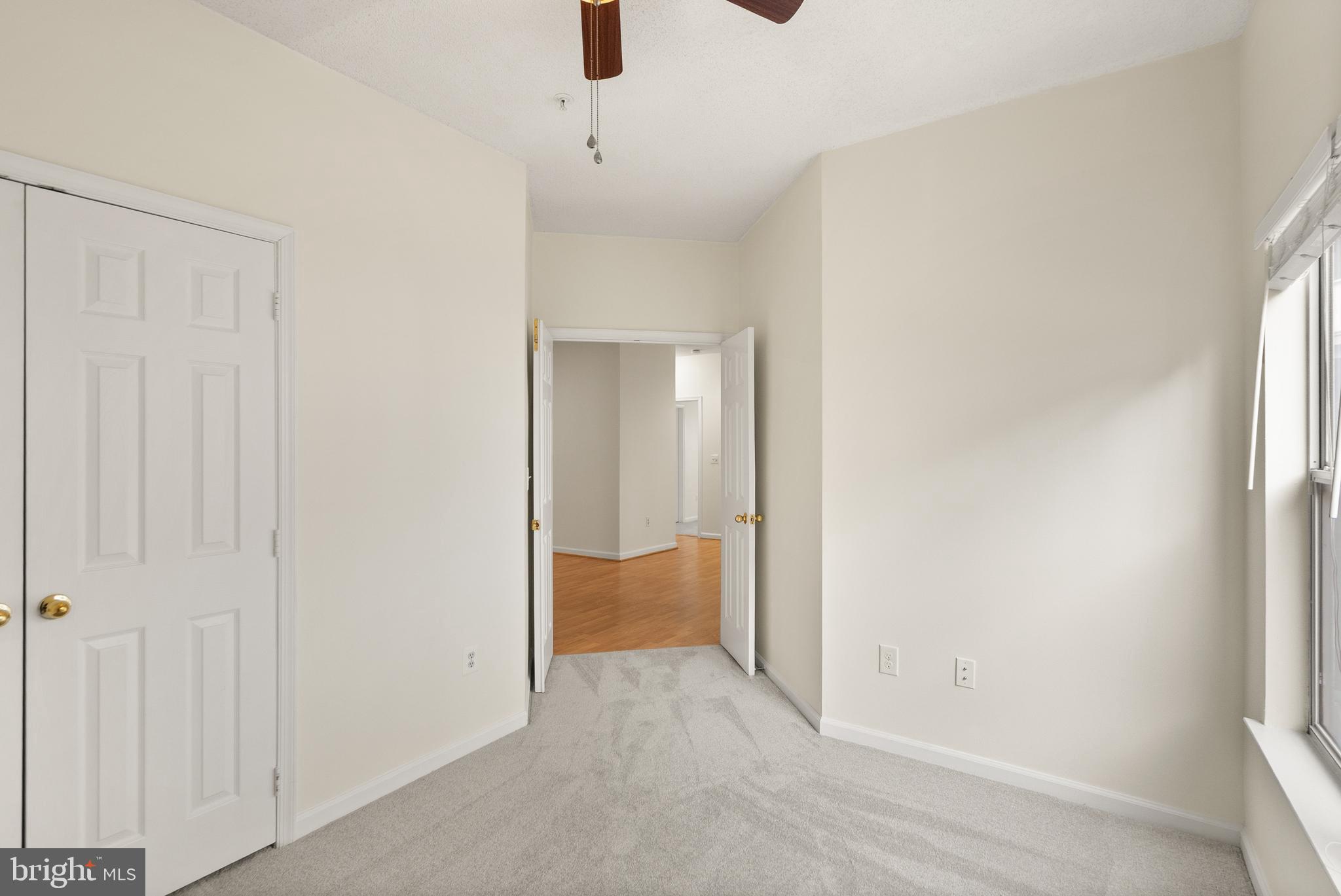 SANDERLING CONDO - Residential