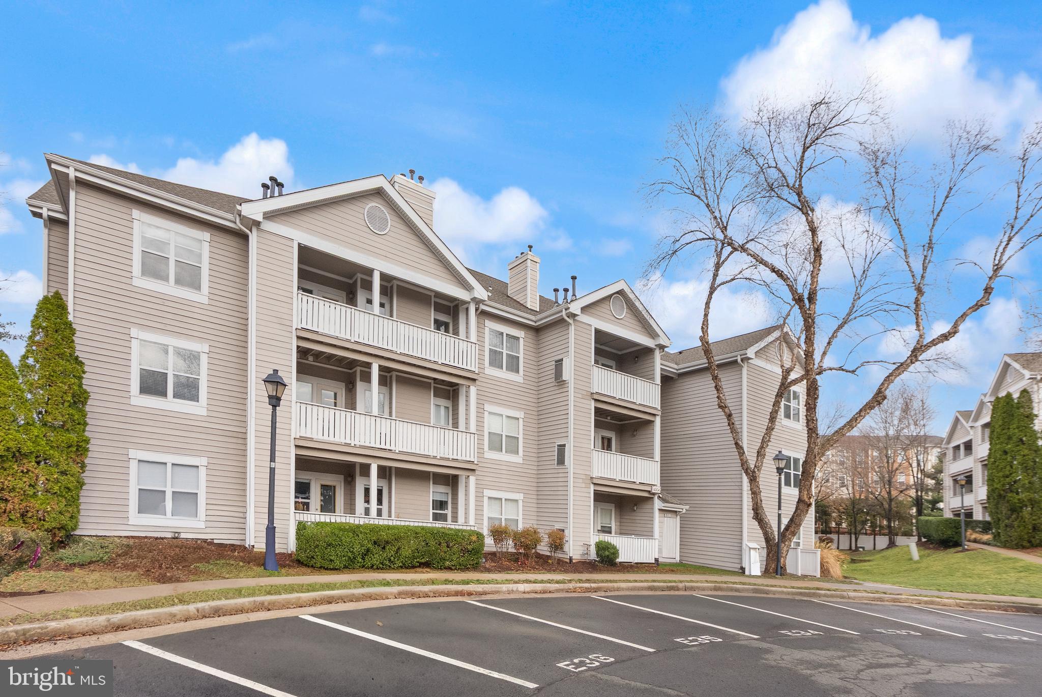 SANDERLING CONDO - Residential