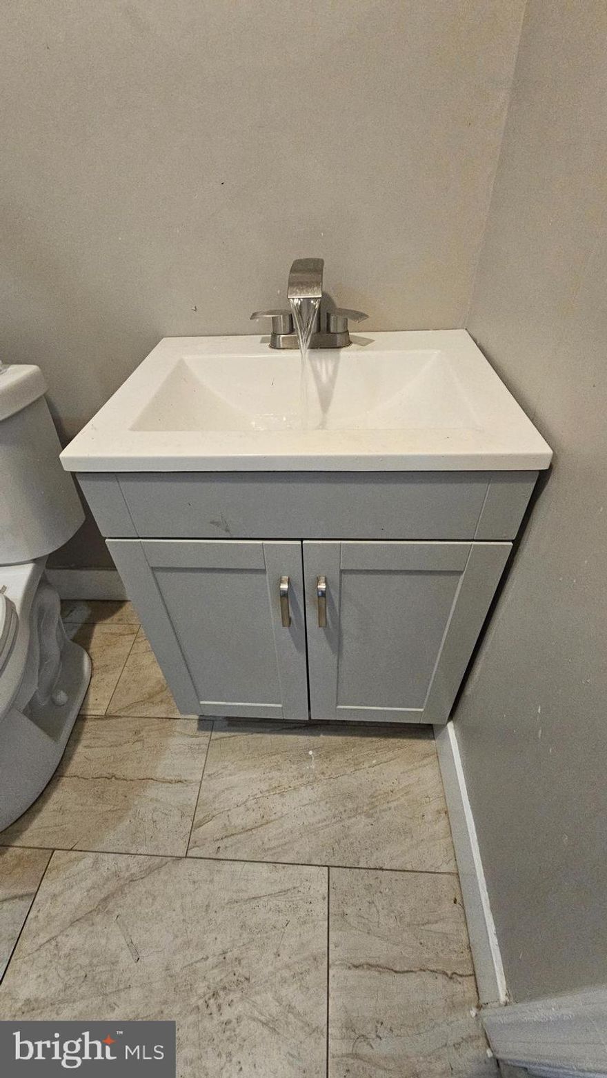 Beautiful Move-In Ready 2 Bed, 1 Bath Home in Wissinoming
Fully renovated and updated with modern finishes throughout, this 2-bed, 1-bath home offers comfortable living just minutes from local amenities. Fresh flooring, updated kitchen and bath, new fixtures, and ready for immediate occupancy. Priced to sell fast — don’t miss out! Schedule your showing today!