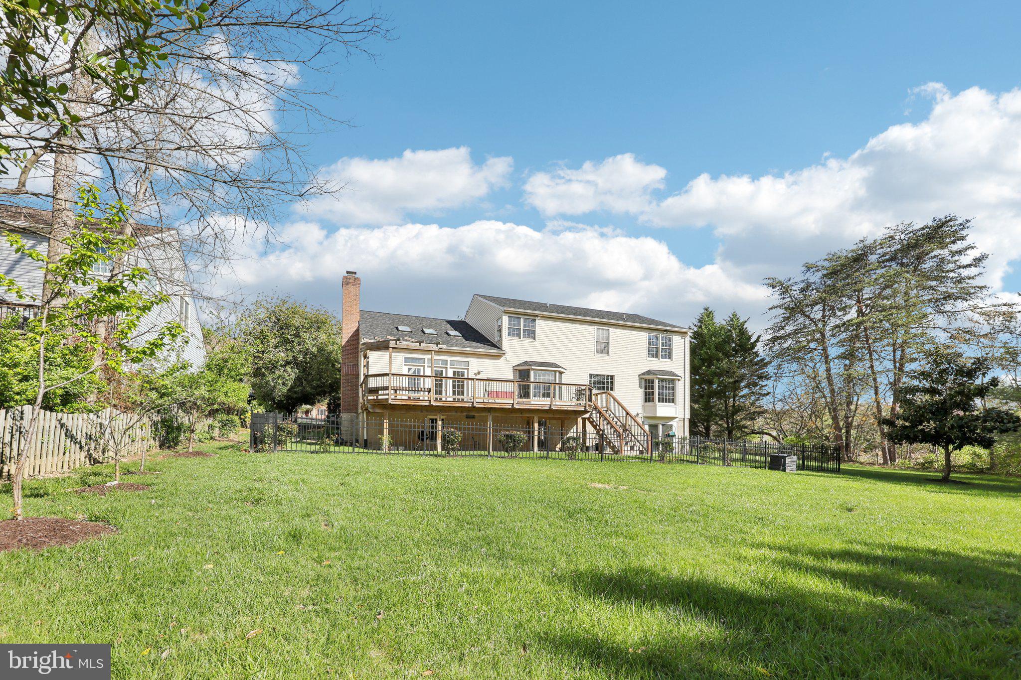 SHAKER WOODS - Residential