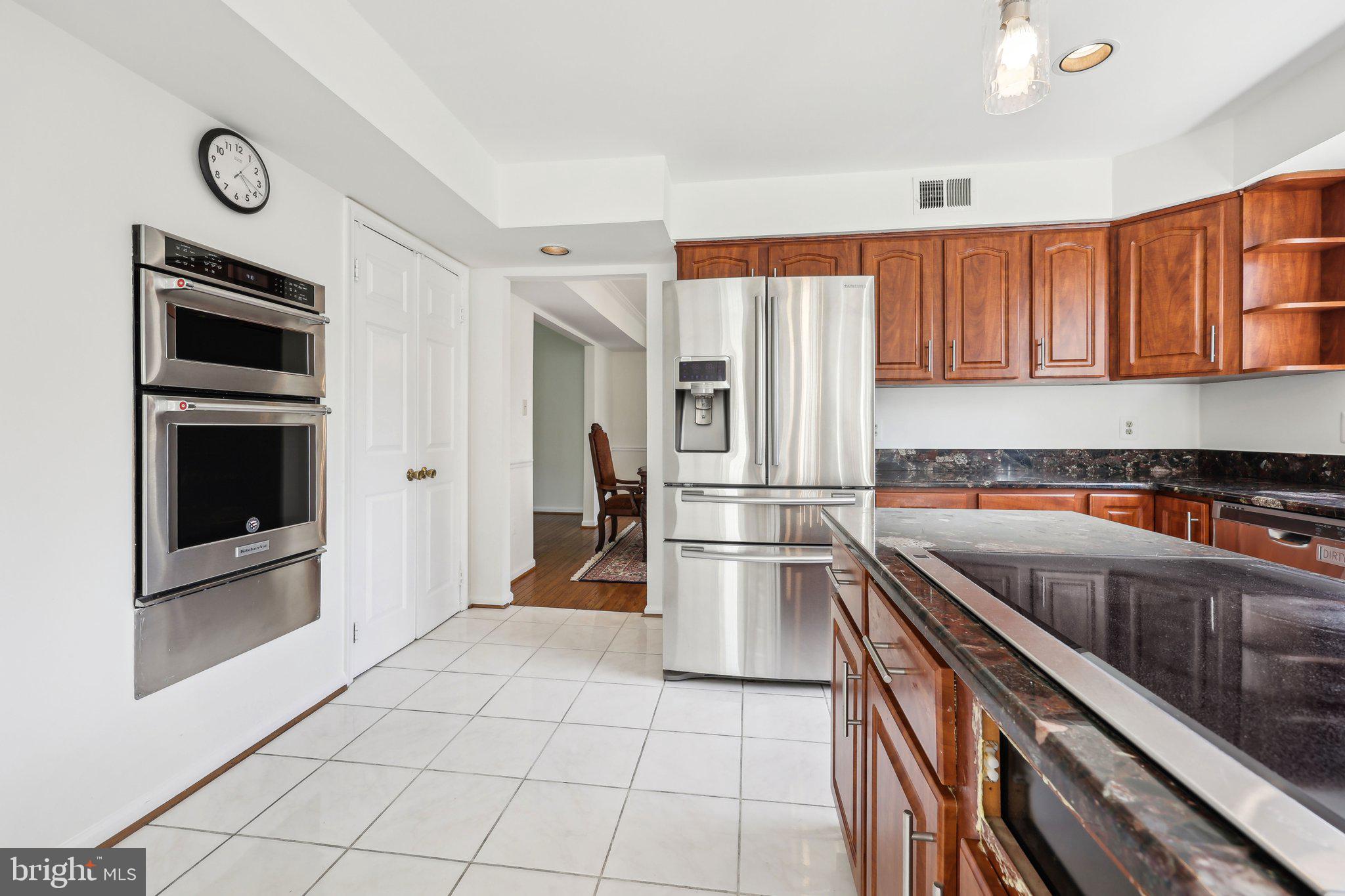 SHAKER WOODS - Residential