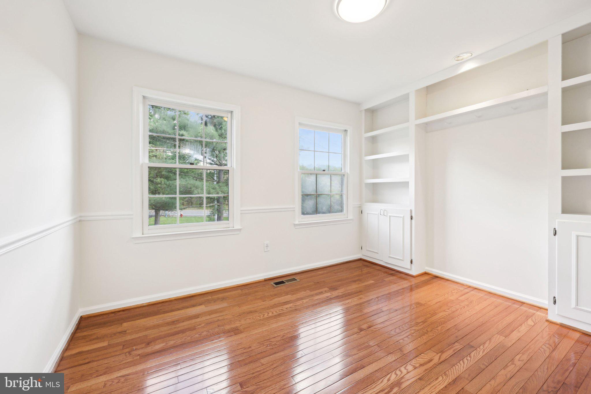 SHAKER WOODS - Residential