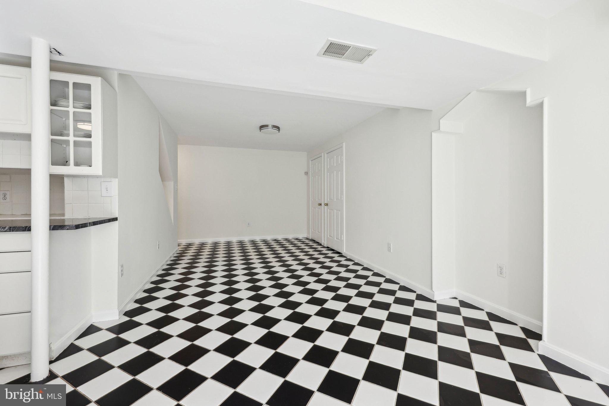 SHAKER WOODS - Residential