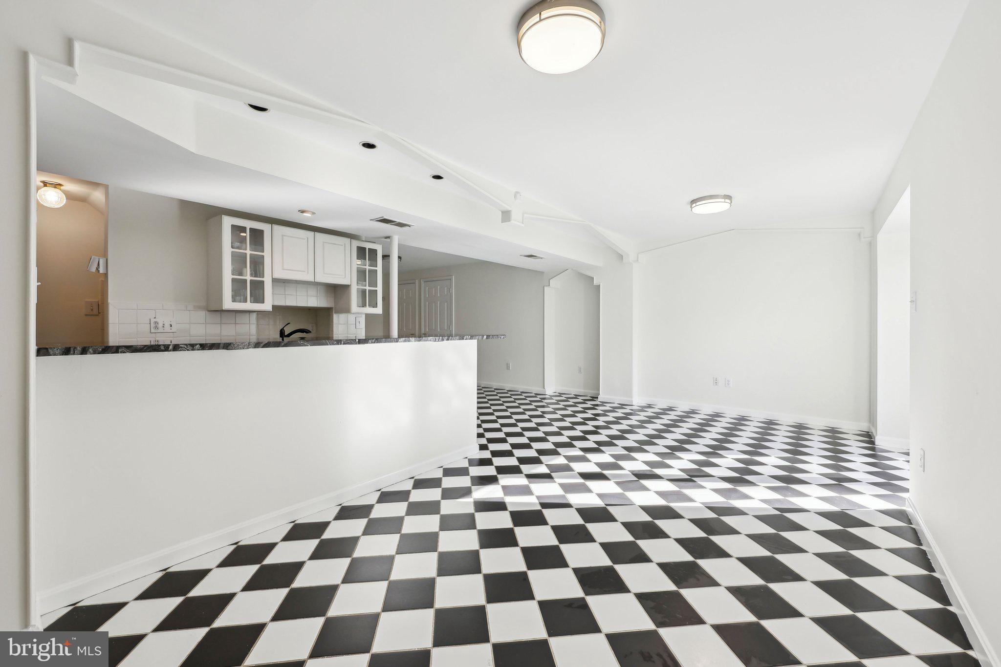 SHAKER WOODS - Residential