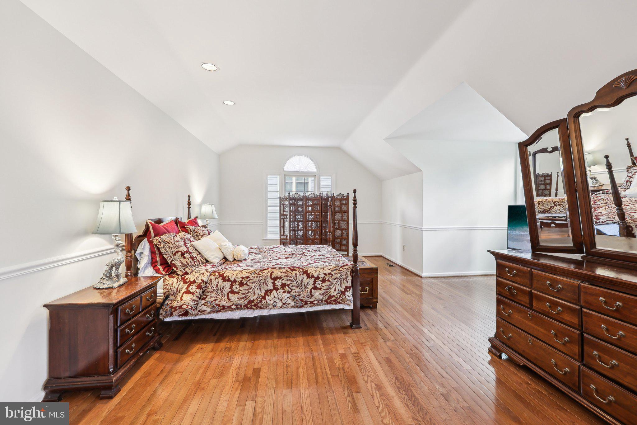 SHAKER WOODS - Residential