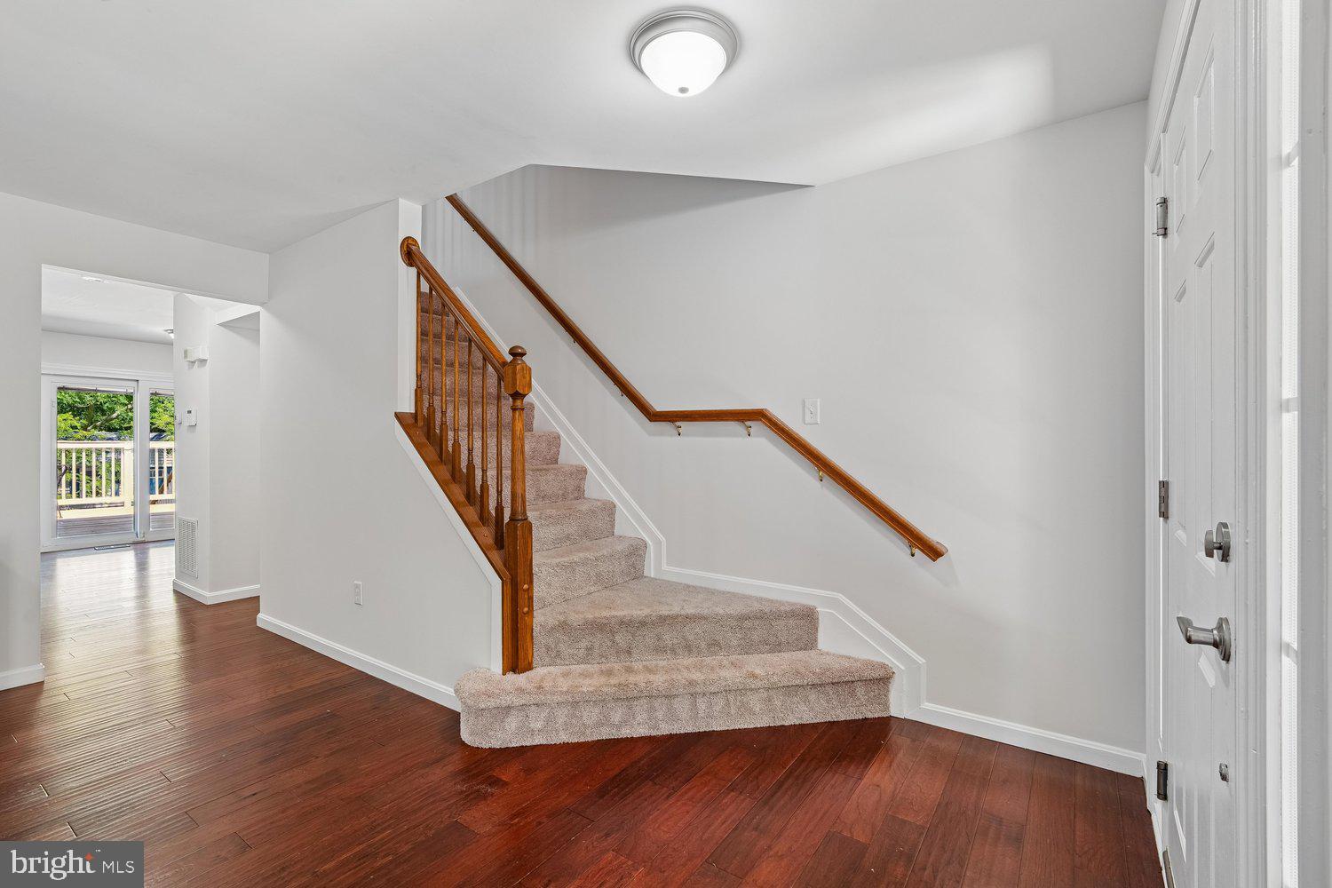 1518 MCKINAN COURT