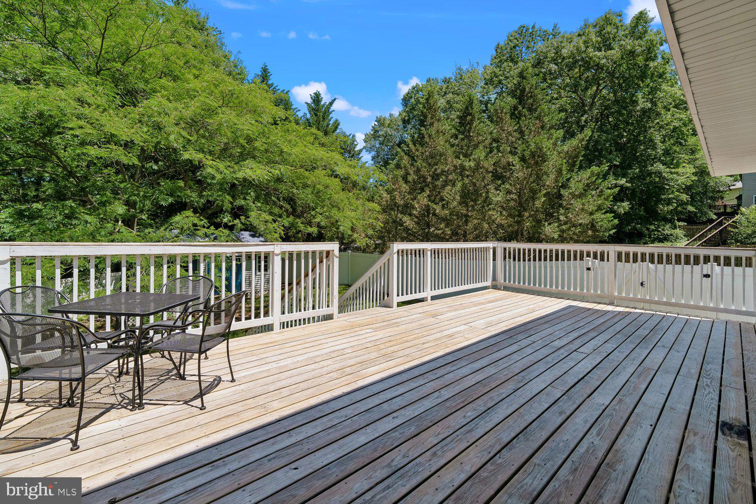 1518 MCKINAN COURT