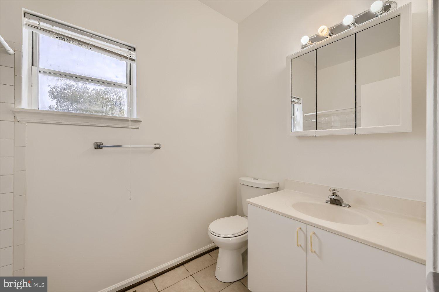 WASHINGTON HILL - Residential