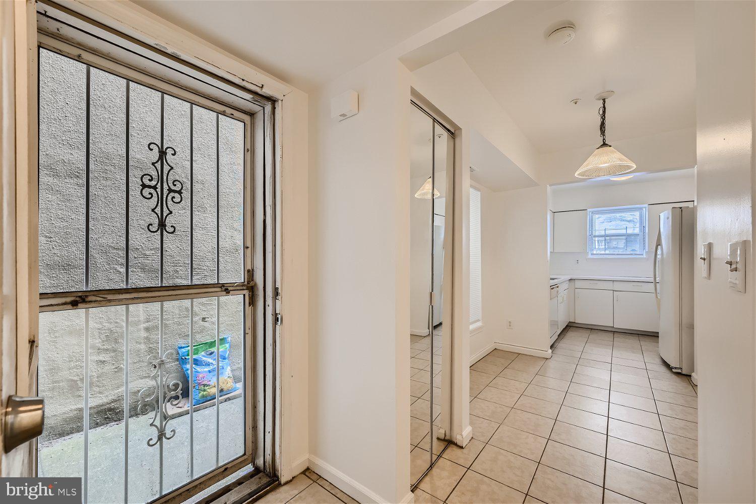 WASHINGTON HILL - Residential