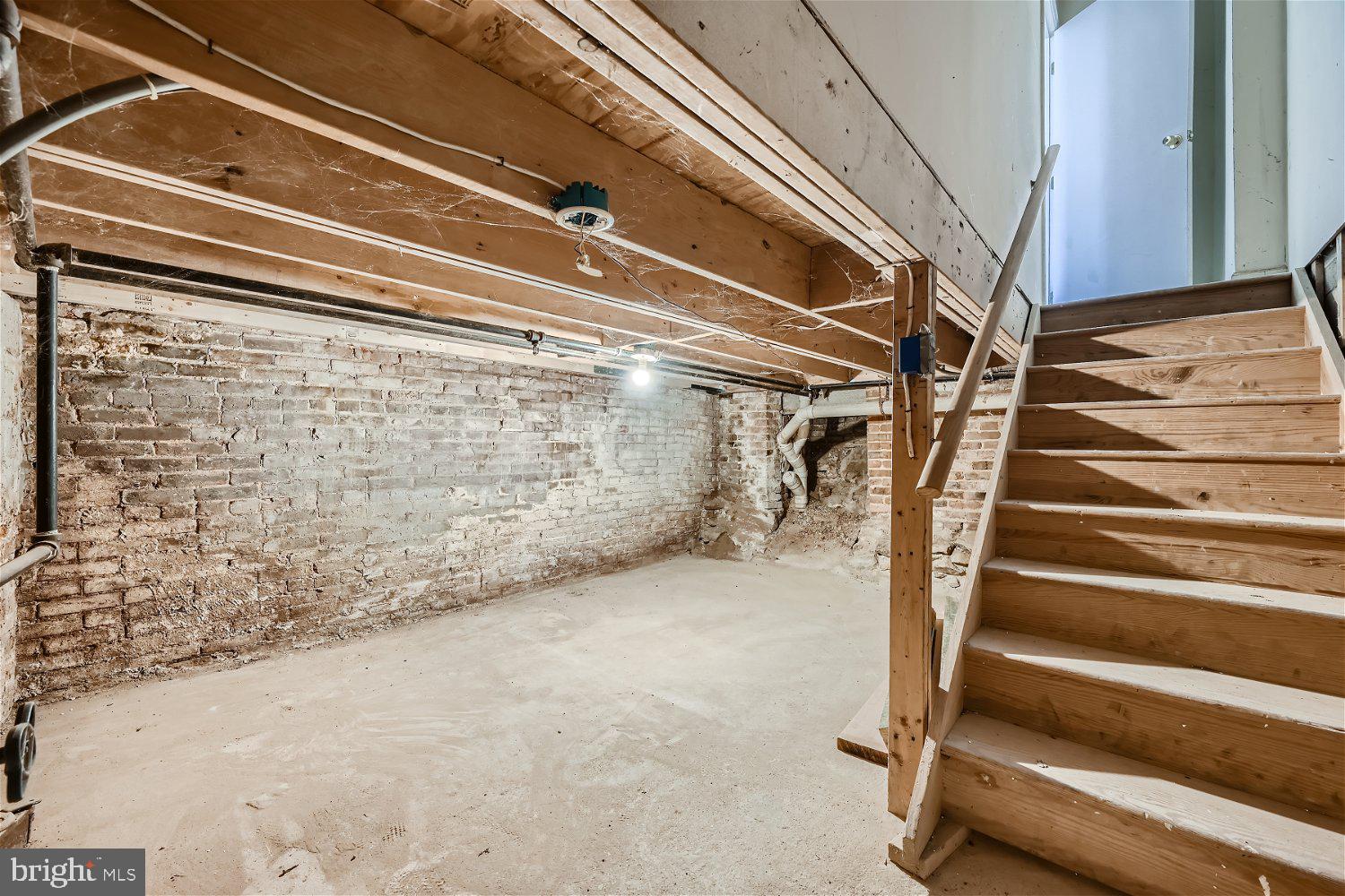 WASHINGTON HILL - Residential