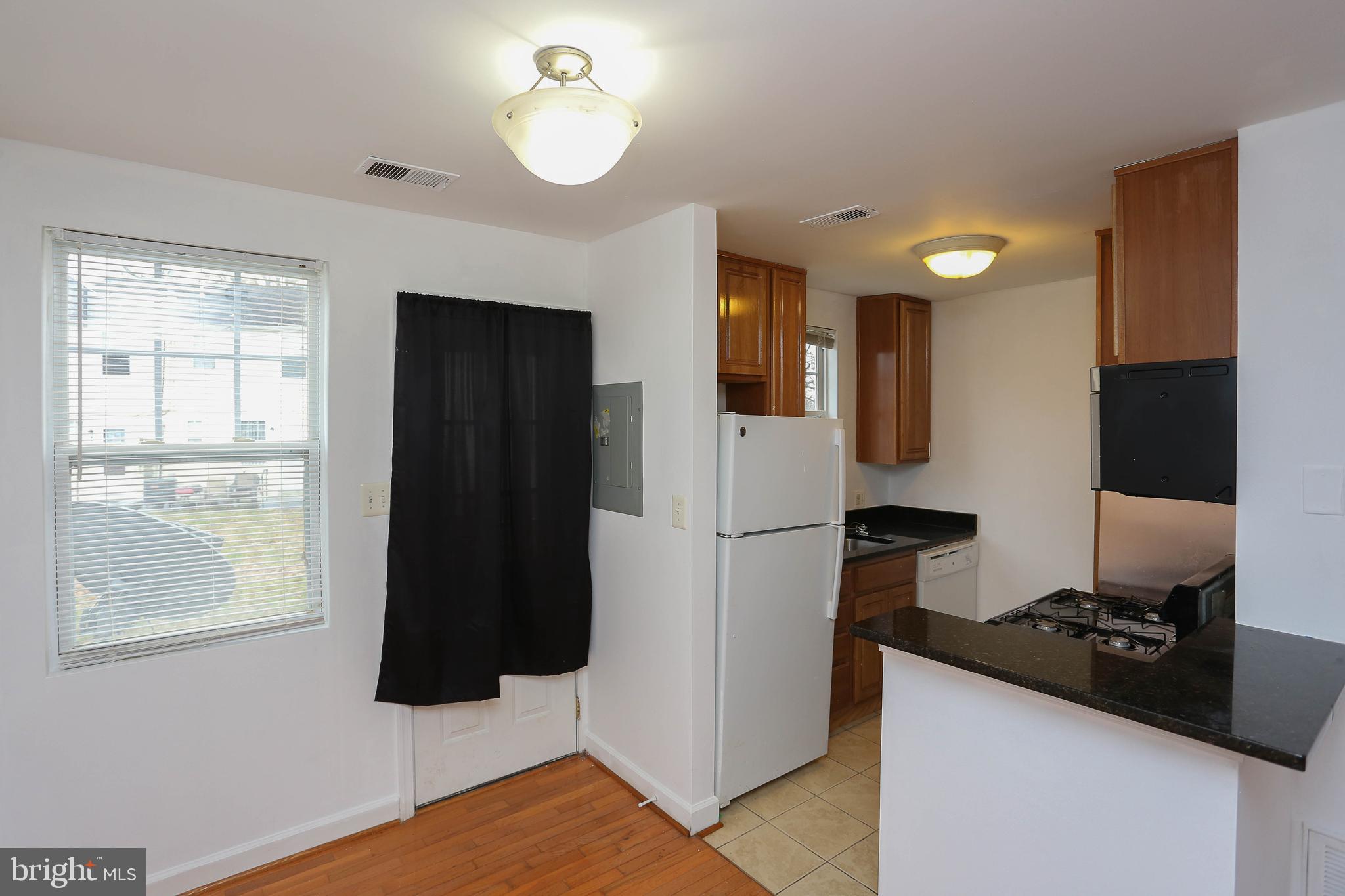 HIGHLAND AT LANDOVER STATION - Residential Lease