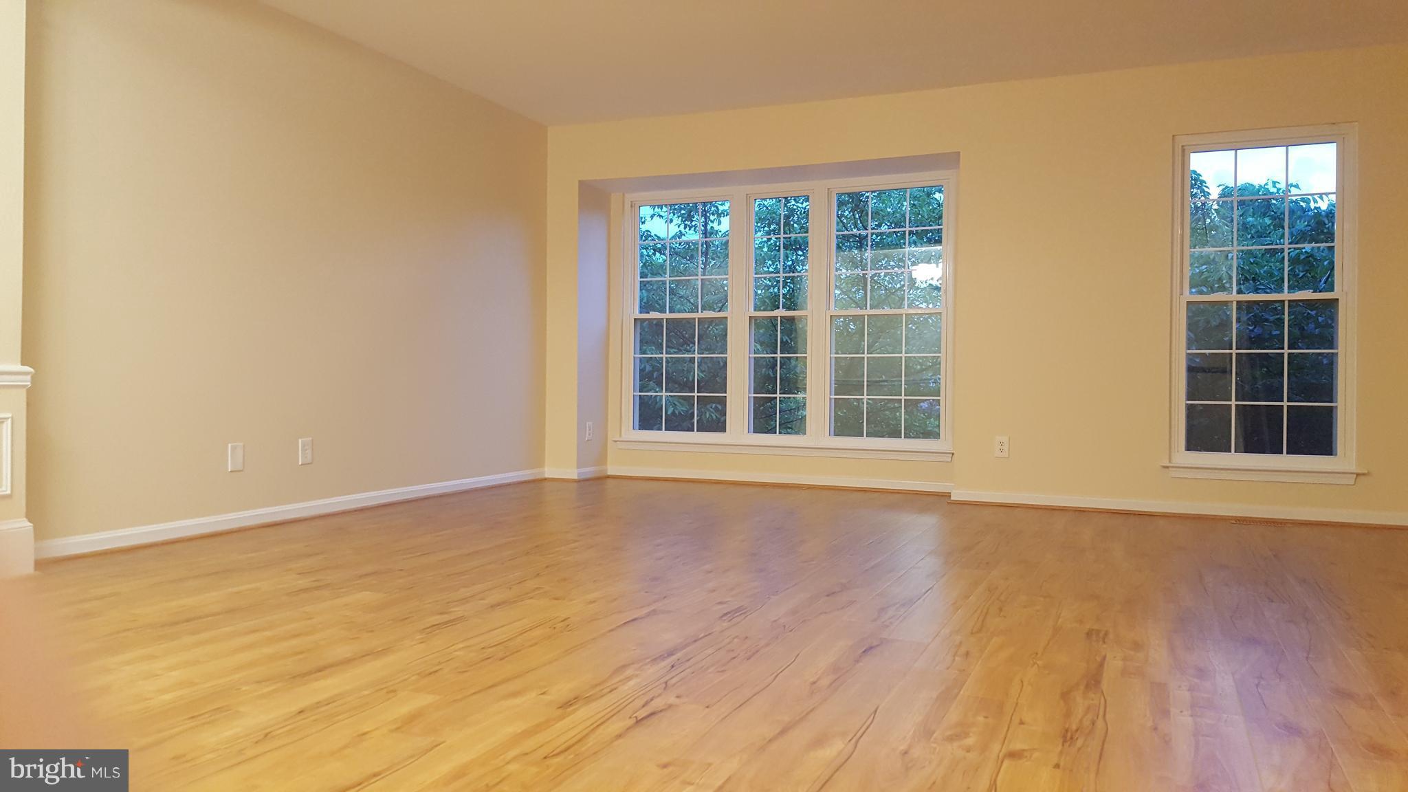 PARKWAY PLAZA - Residential