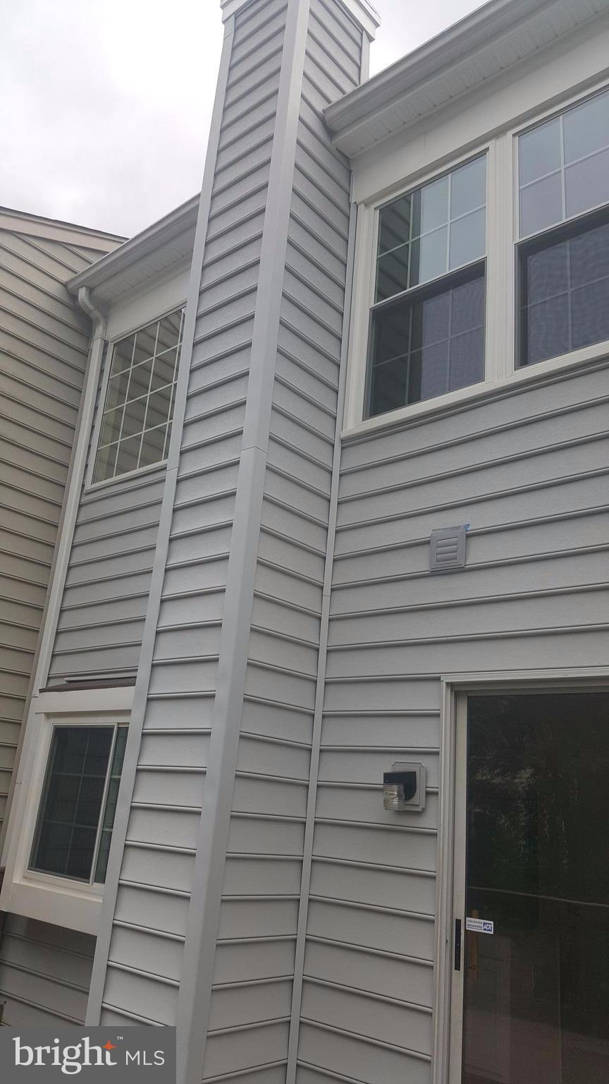 PARKWAY PLAZA - Residential