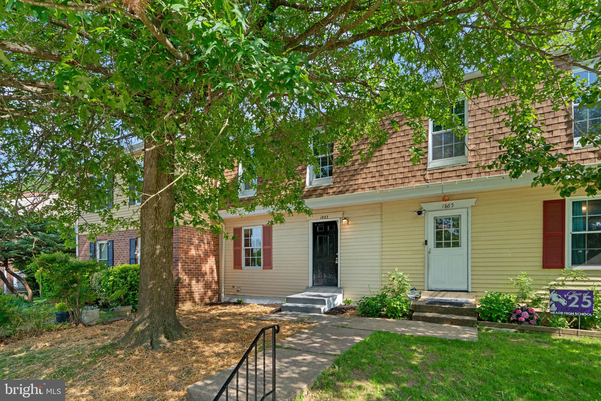 1863 ROBIN COURT