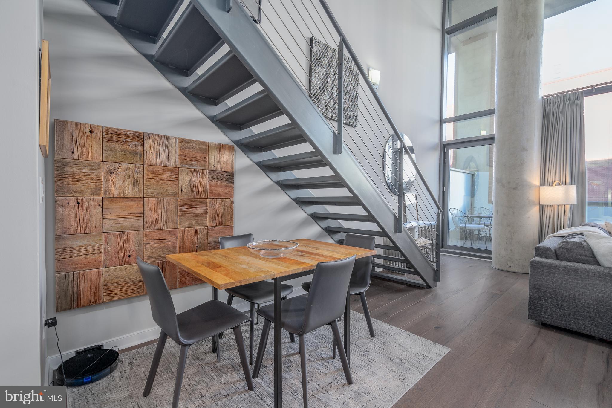 AVENUE OF THE ARTS - Residential